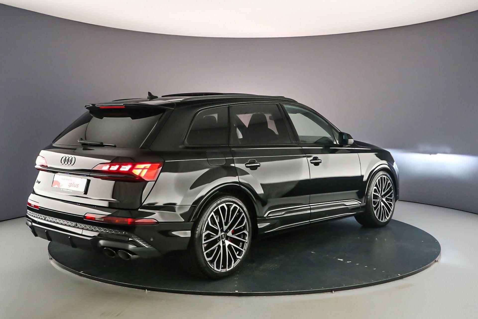 Audi SQ7 4.0 TFSI 507pk quattro | Advanced onderstel | Head-up | 3e zitrij | Alcantara hemel | Pano | Vierwielbest. | - 9/64