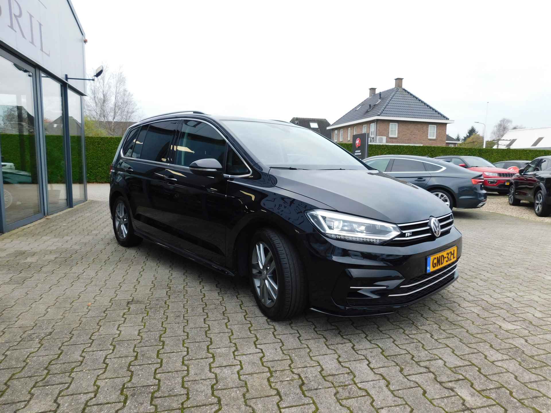 Volkswagen Touran 1.8 TSI Highline R-line, Camera, ACC, Panodak, Vol opties!! - 4/42