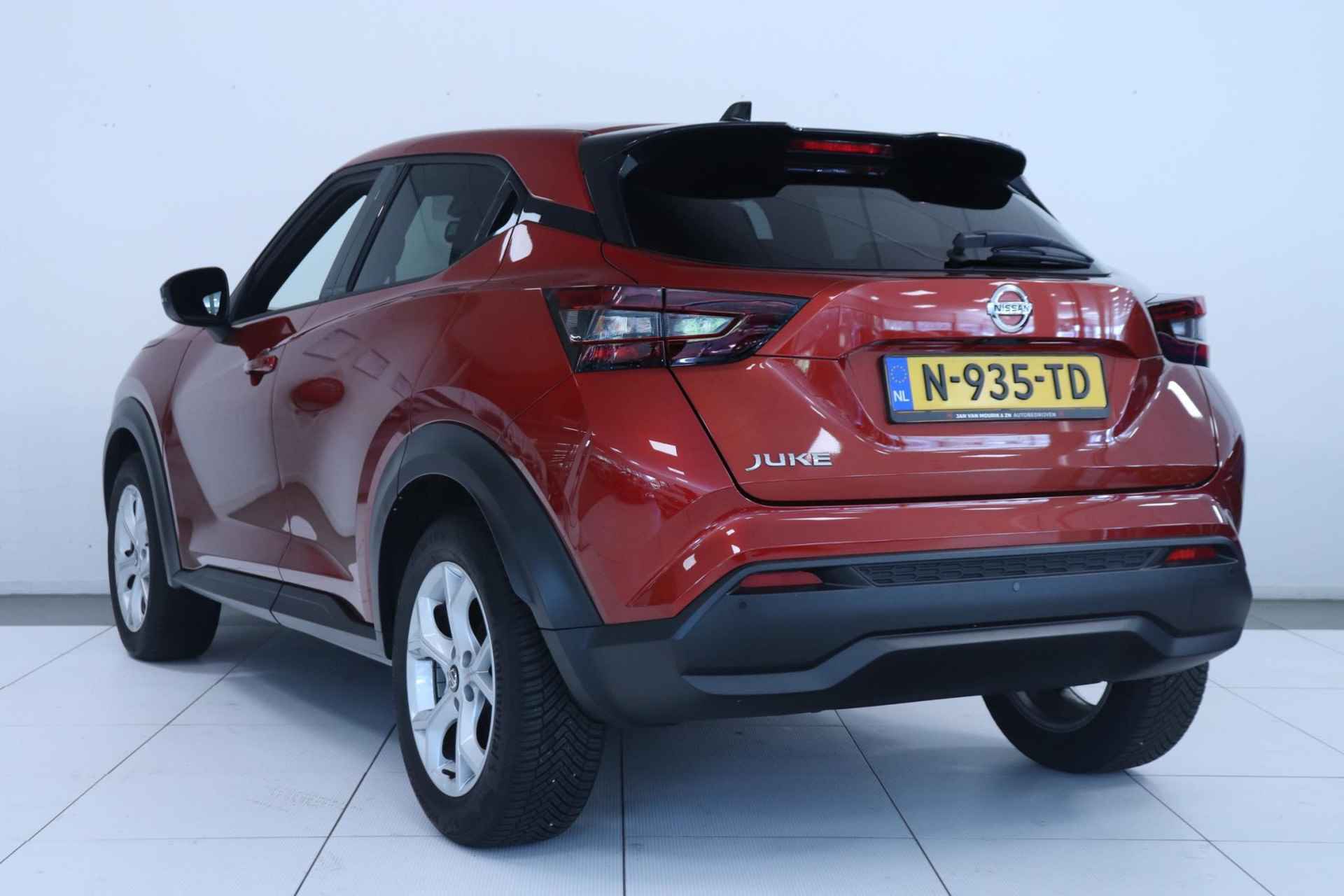 Nissan Juke 1.0 DIG-T 114 DCT7 N-Connecta Automaat | Navigatie | Achteruitrijcamera | Lichtmetalen Velgen | - 10/36