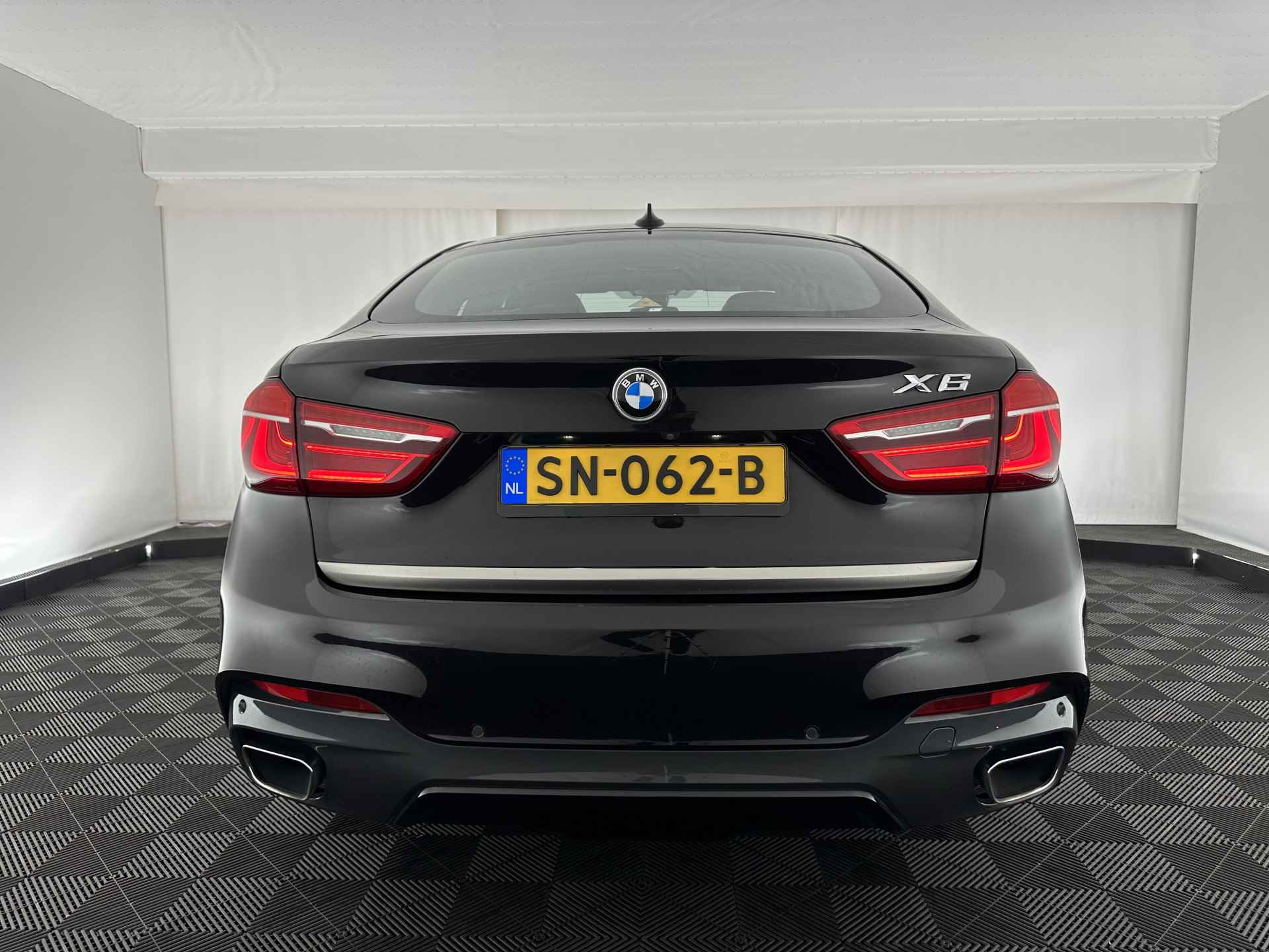 BMW X6 xDrive40d M-Sport Edition Aut. *PANO | BANG/OLUFSEN-SURROUND | MERINO-VOLLEDER | SOFT-CLOSE | FULL-LED | VIRTUAL-COCKPIT | HEAD-UP | COMFORT-SEATS | BLIND-SPOT | KEYLESS | NAVI-FULLMAP | MEMORY-PACK | CAMERA | 21 - 5/33