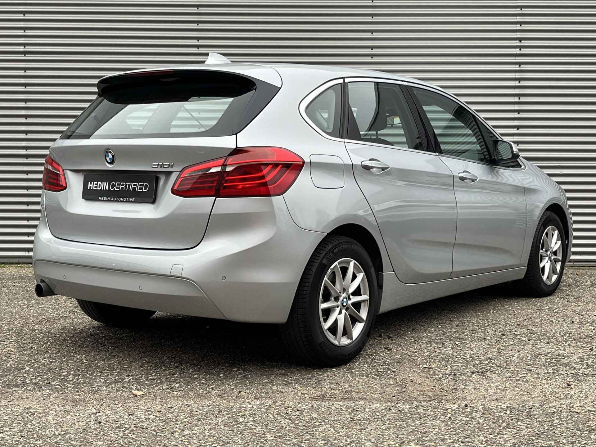 BMW 2-serie Active Tourer 218i Luxury / Climate Control / Parkeersensors achter / Stoelverwarming voor / Cruise control / Middenarmsteun voor / - 2/27