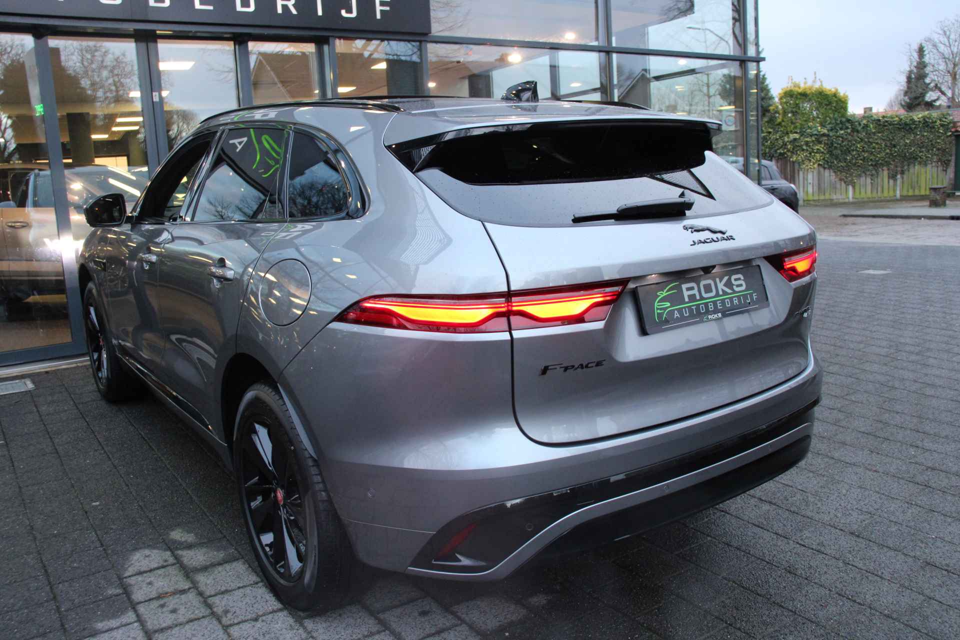 Jaguar F-Pace 2.0 P400e PHEV R-Dynamic S BlackPack - 20/31