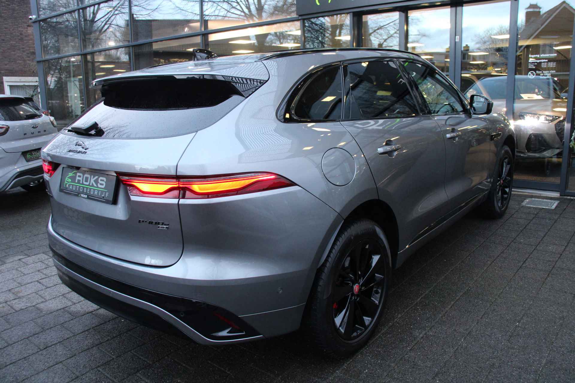 Jaguar F-Pace 2.0 P400e PHEV R-Dynamic S BlackPack - 22/31