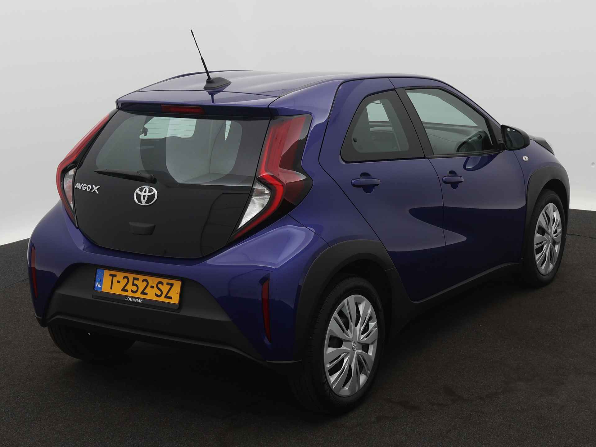 Toyota Aygo X 1.0 VVT-i MT play | Apple CarPlay | Camera | - 18/41