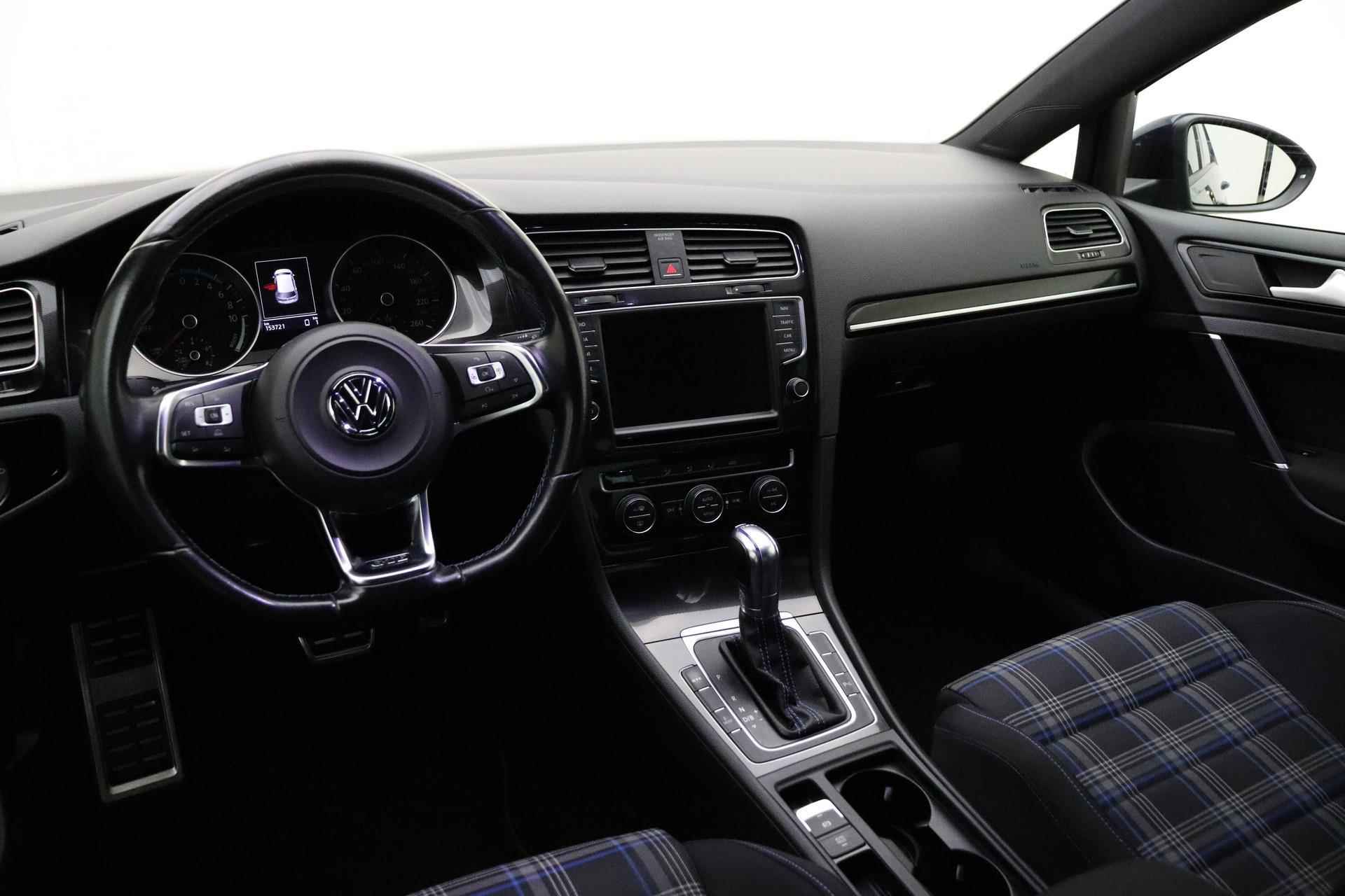 Volkswagen Golf 1.4 TSI GTE | Navigatie | Climate Control | Trekhaak | Parkeersensoren voor + achter | - 8/38
