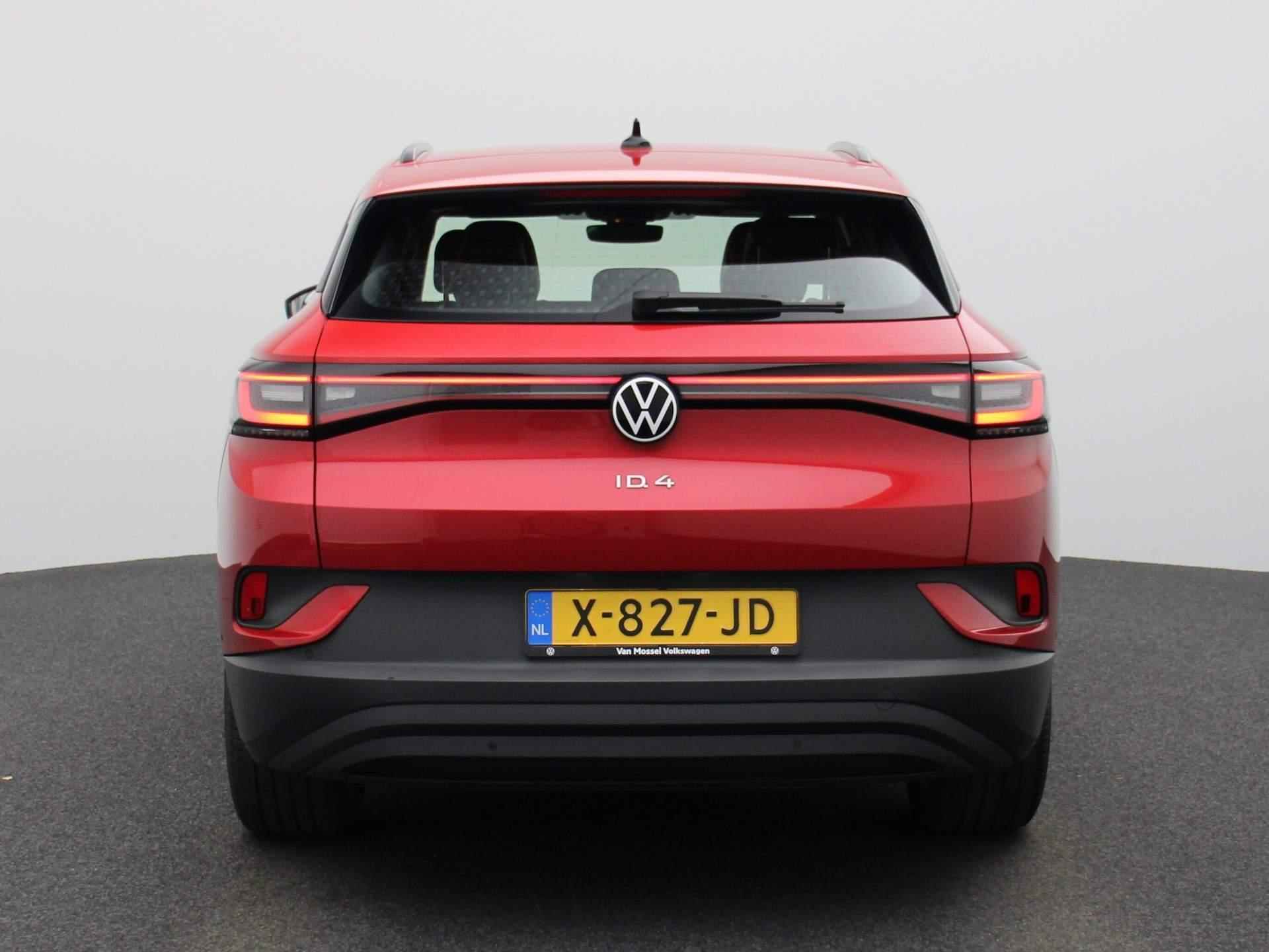 Volkswagen ID.4 Pro Business 77 kWh | Navigatie | Apple Carplay| 360 graden camera | Dodehoeksensoren| Travel assist ACC | Sfeerverlichting | LED lampen | Elektrische achterklep | Climate control | Stoelverwarming | - 6/41