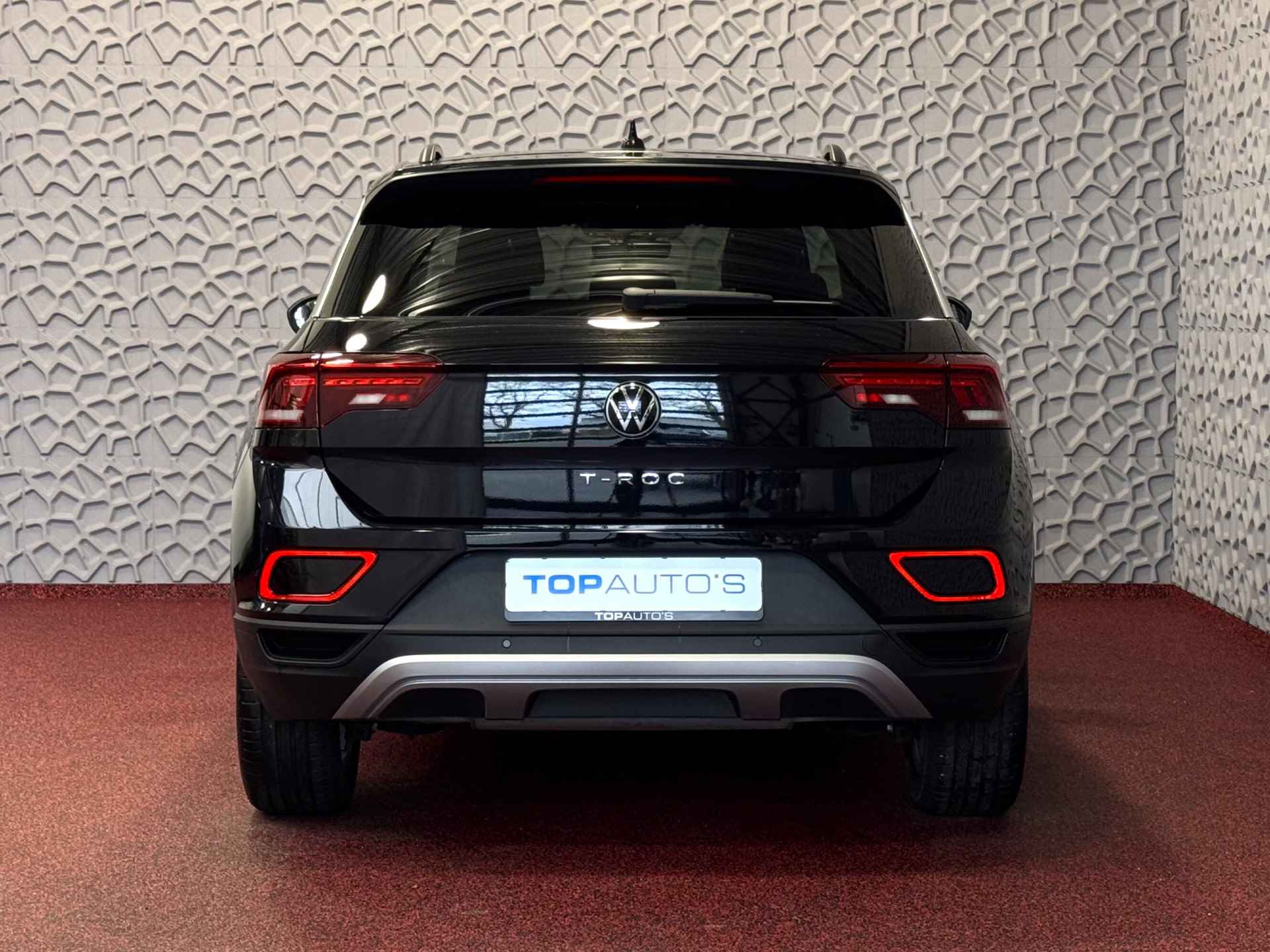 Volkswagen T-Roc 1.5 TSI 150PK EVO ADAP.CRUISE LED VIR.COCKPIT CAMERA STOEL.VERW. 17''LMV KEYLESS 2024 70 BIJNA NIEUWE VOLKSWAGEN'S UIT VOORRAAD LEVERBAAR - 6/76