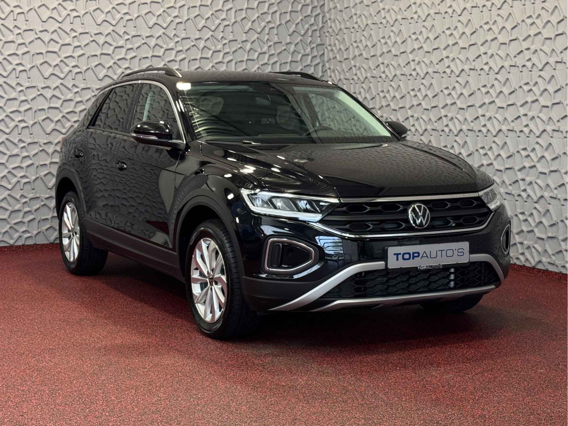 Volkswagen T-Roc 1.5 TSI 150PK EVO ADAP.CRUISE LED VIR.COCKPIT CAMERA STOEL.VERW. 17''LMV KEYLESS 2024 70 BIJNA NIEUWE VOLKSWAGEN'S UIT VOORRAAD LEVERBAAR - 49/76