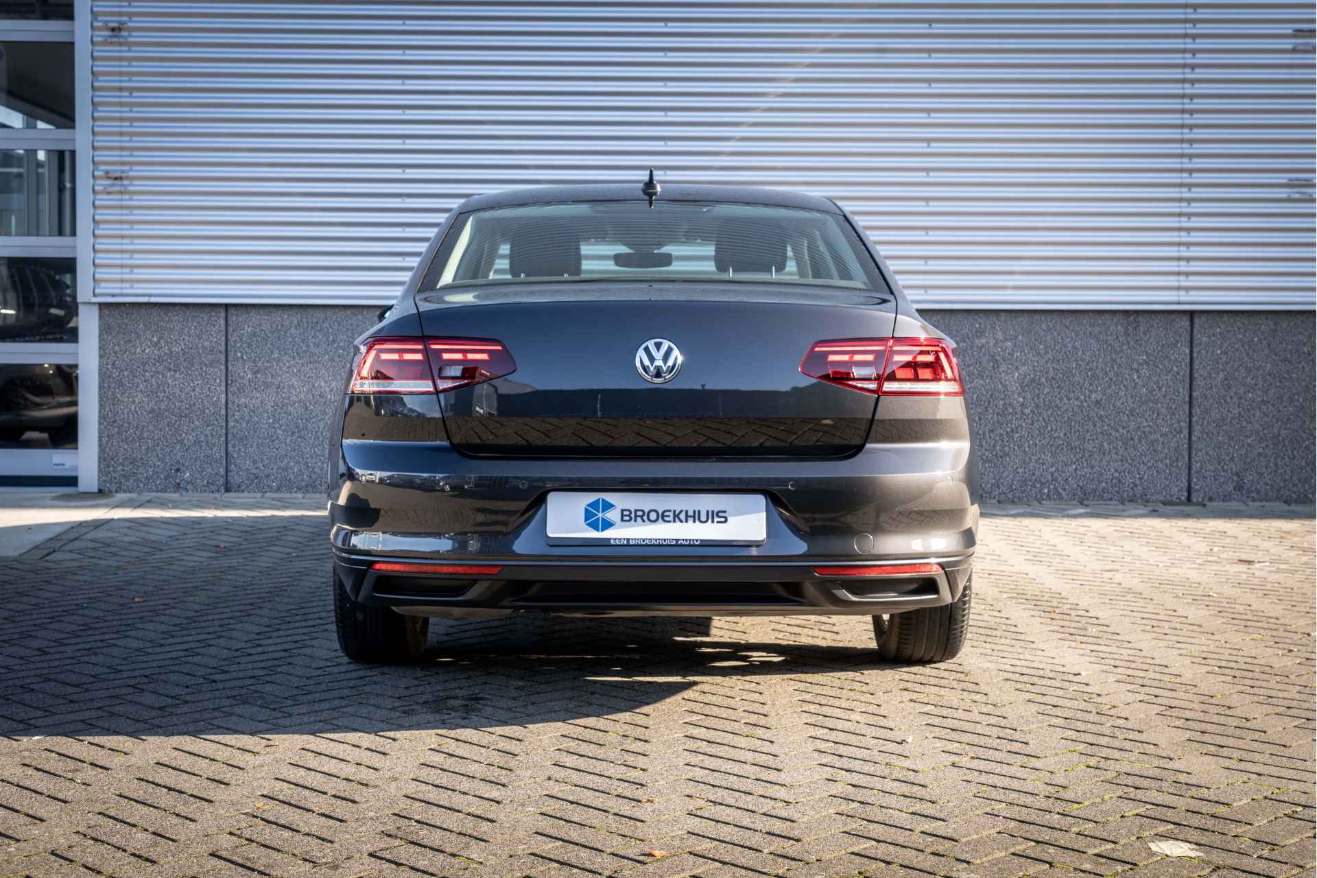 Volkswagen Passat 1.5 TSI 150PK DSG Comfort Business | Camera| ACC| Stoelverwarming| - 5/39