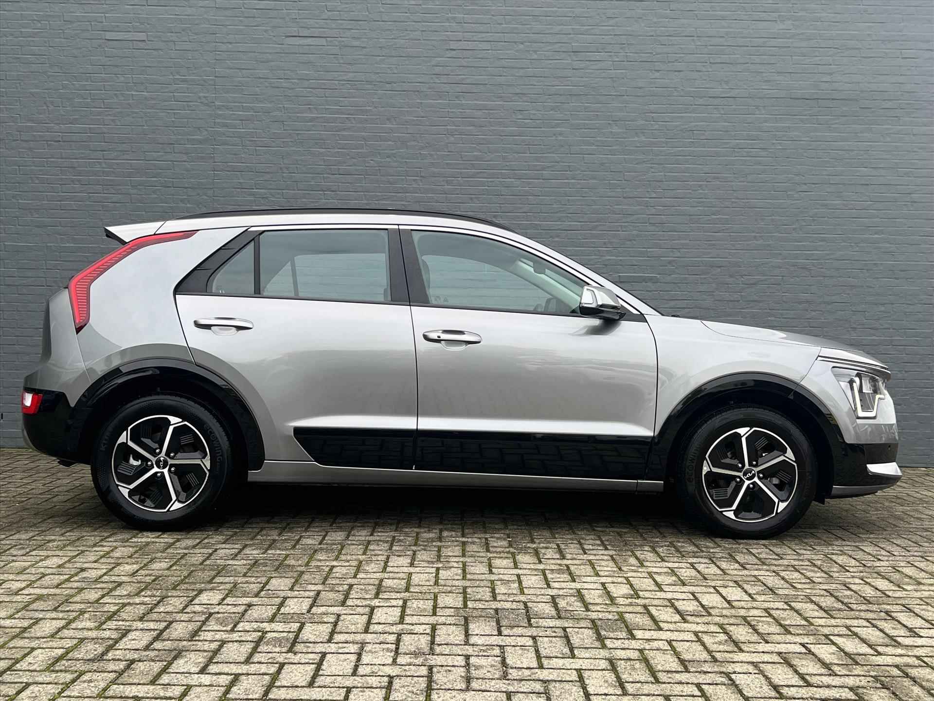 KIA Niro 1.6 GDi Hybrid 141pk DCT6 DynamicLine - 6/32