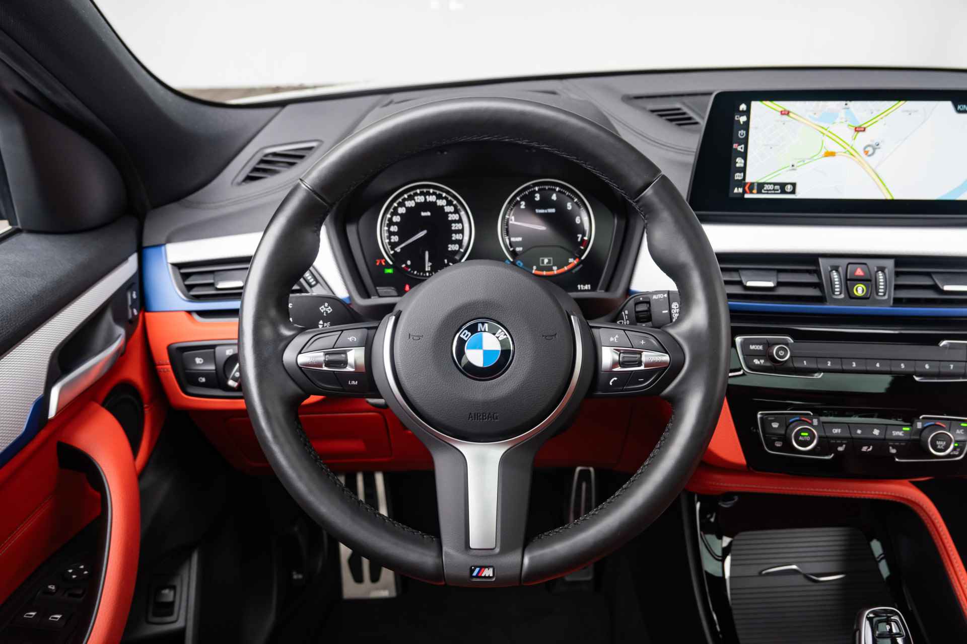 BMW X2 sDrive 20i Aut. High Executive M Sportpakket Head Up Display / Glazen Panoramadak / Comfort Acces / 20inch - 7/44