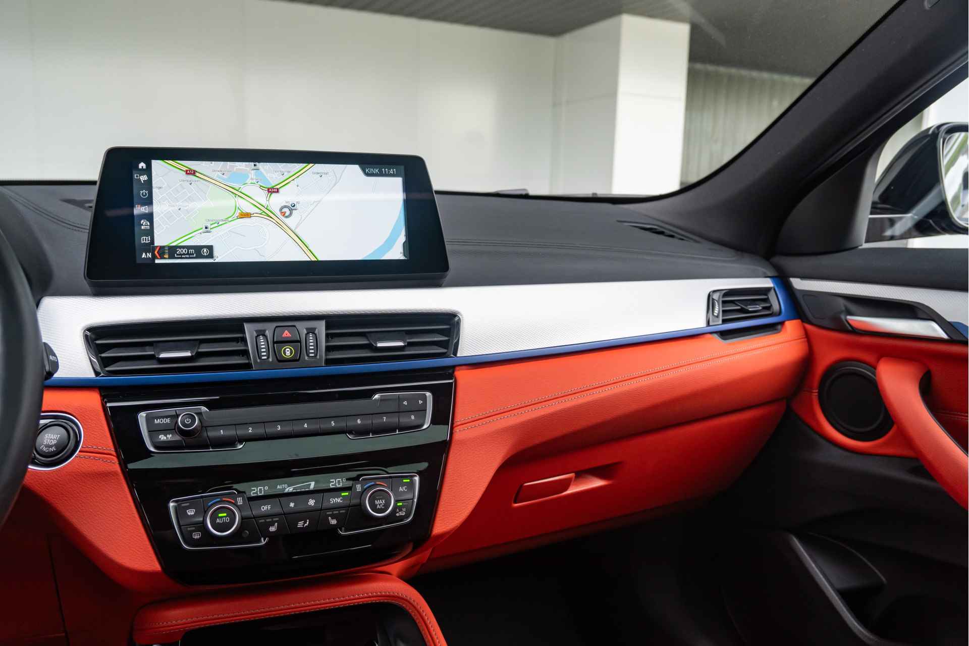 BMW X2 sDrive 20i Aut. High Executive M Sportpakket Head Up Display / Glazen Panoramadak / Comfort Acces / 20inch - 12/44