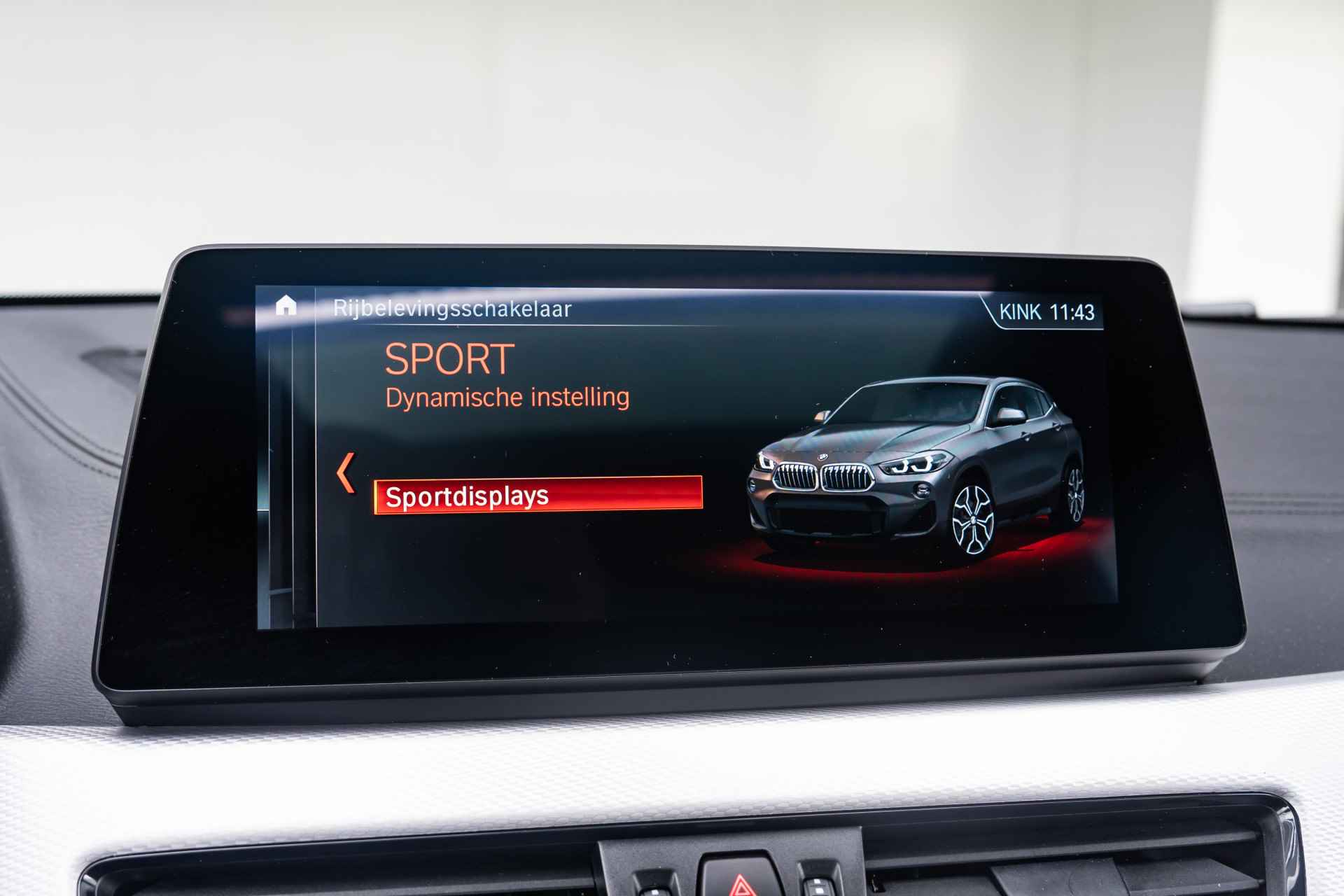 BMW X2 sDrive 20i Aut. High Executive M Sportpakket Head Up Display / Glazen Panoramadak / Comfort Acces / 20inch - 24/44
