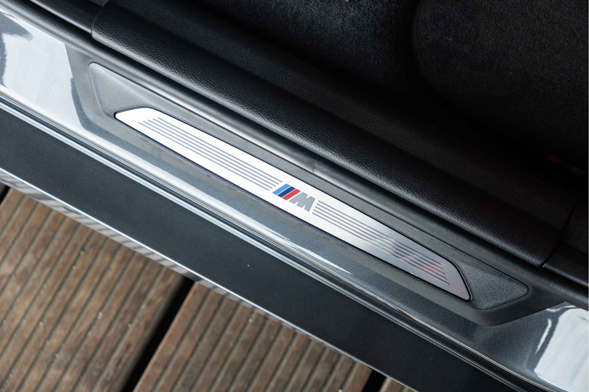 BMW X2 sDrive 20i Aut. High Executive M Sportpakket Head Up Display / Glazen Panoramadak / Comfort Acces / 20inch - 32/44