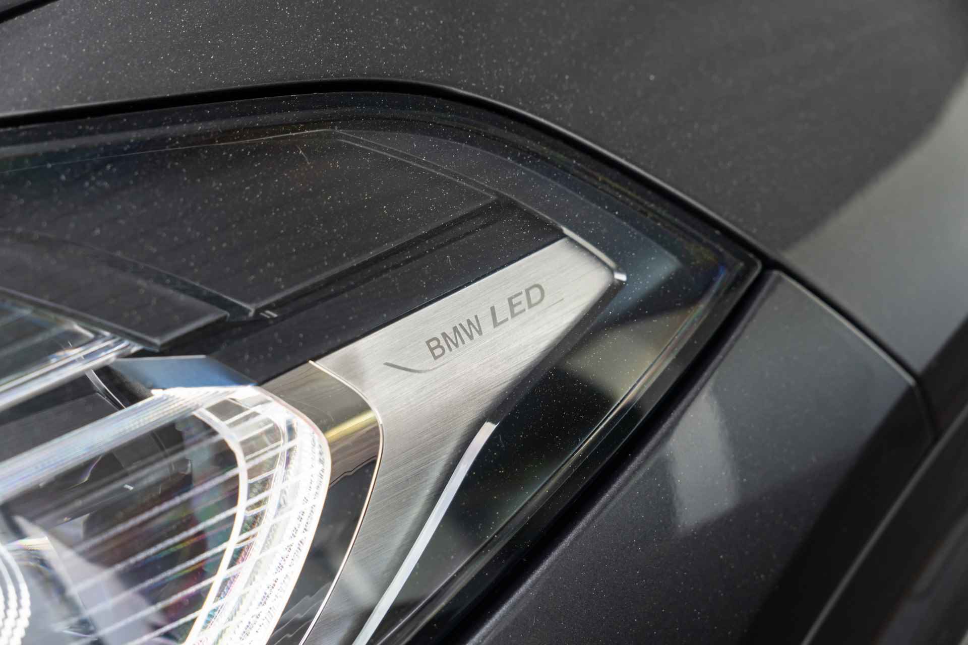 BMW X2 sDrive 20i Aut. High Executive M Sportpakket Head Up Display / Glazen Panoramadak / Comfort Acces / 20inch - 35/44