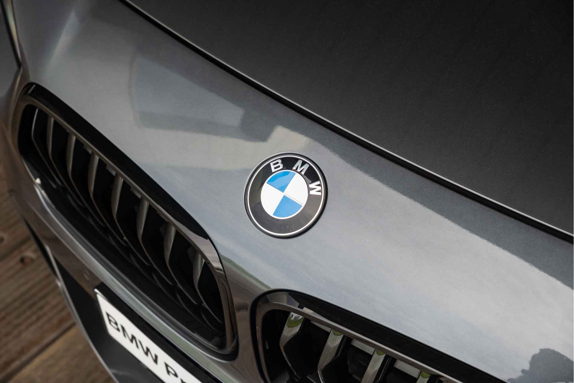 BMW X2 sDrive 20i Aut. High Executive M Sportpakket Head Up Display / Glazen Panoramadak / Comfort Acces / 20inch - 36/44