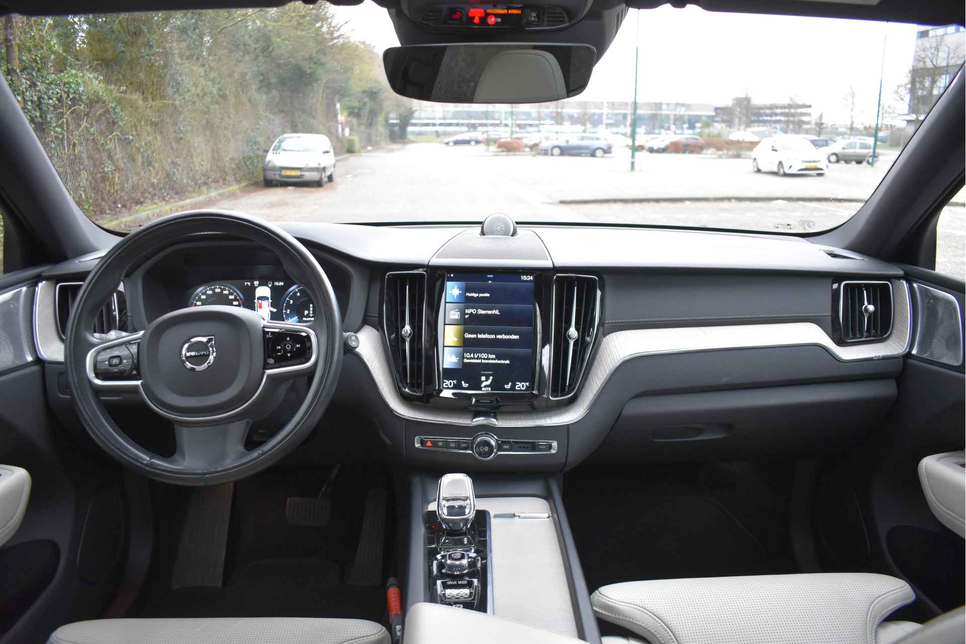 Volvo XC60 2.0 Recharge T8 AWD Inscription | Vol | NL-Auto | HUD | Elekt.haak | Pano | Luchtvering | B&W | 360 gr.camera | Carplay | Full LED - 15/71