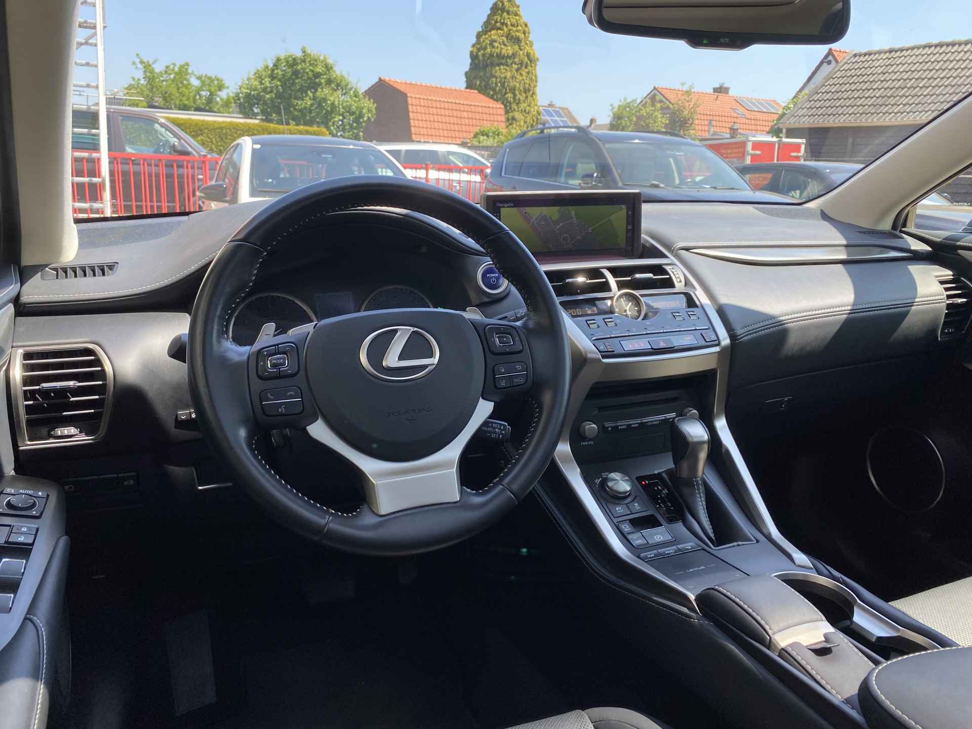 Lexus NX 300h AWD hybrid Luxury Edition AUT. | dealer onderhouden | panoramadak | navigatie | leder interieur | wifi | camera - 16/38