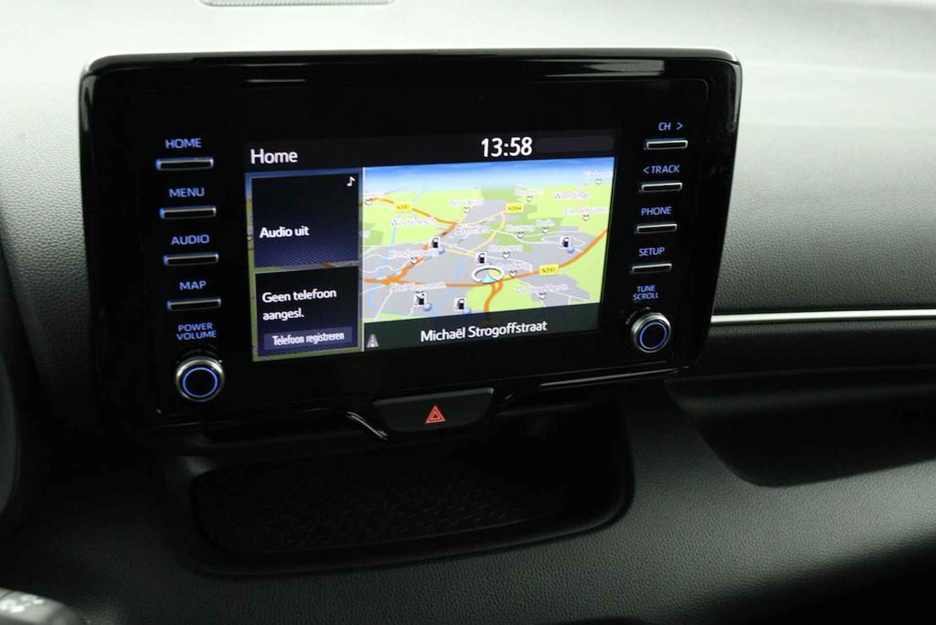 Toyota Yaris 1.5 Hybrid First Edition | Apple Carplay/Android Auto | Navigatie | Parkeercamera | Adaptieve Cruise-Control | - 27/48