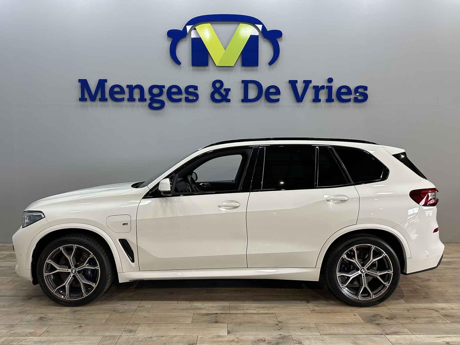 BMW X5 xDrive45e High Executive M Sport | Laser LED | Sky Lounge | Sportstoelen | Luchtvering | 360 Camera | Trekhaak | Adaptive Cruise | Harman Kardon | Apple Carplay | Isofix | NAP | - 6/60