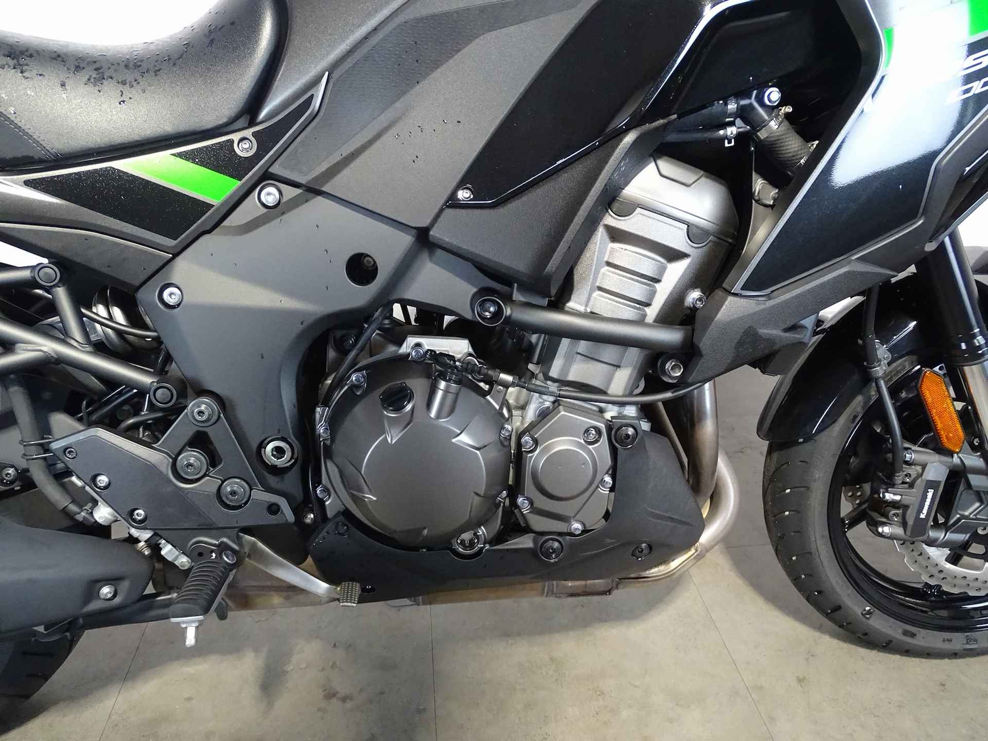 Kawasaki VERSYS 1000 - 4/9