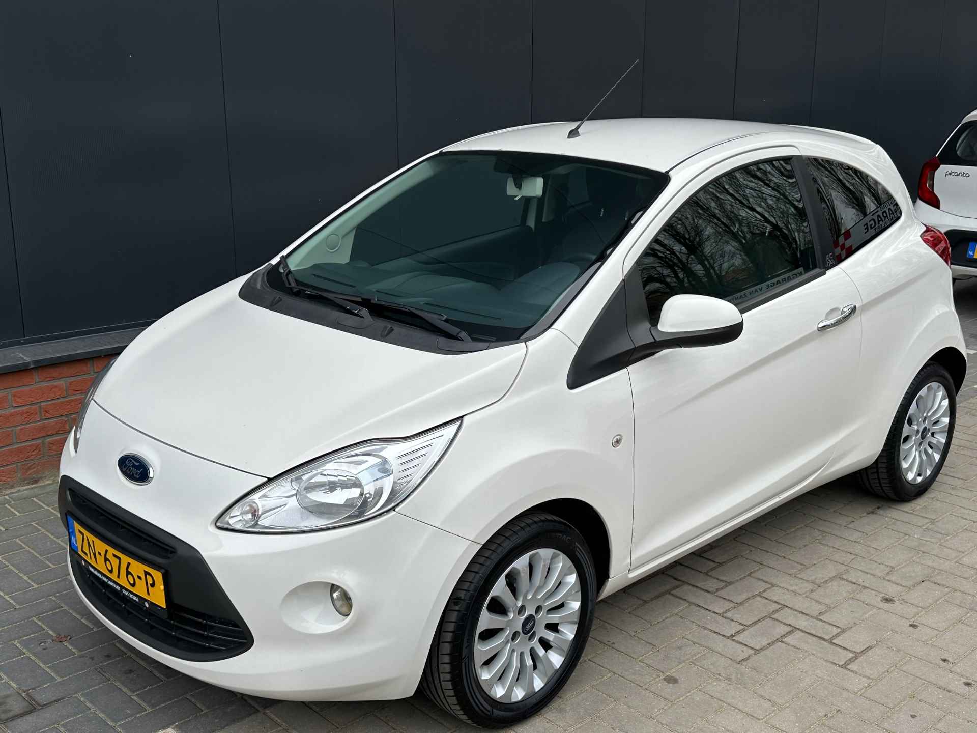 Ford Ka 1.2 Cool & Sound start/stop (12 mnd BOVAG garantie) - 8/30