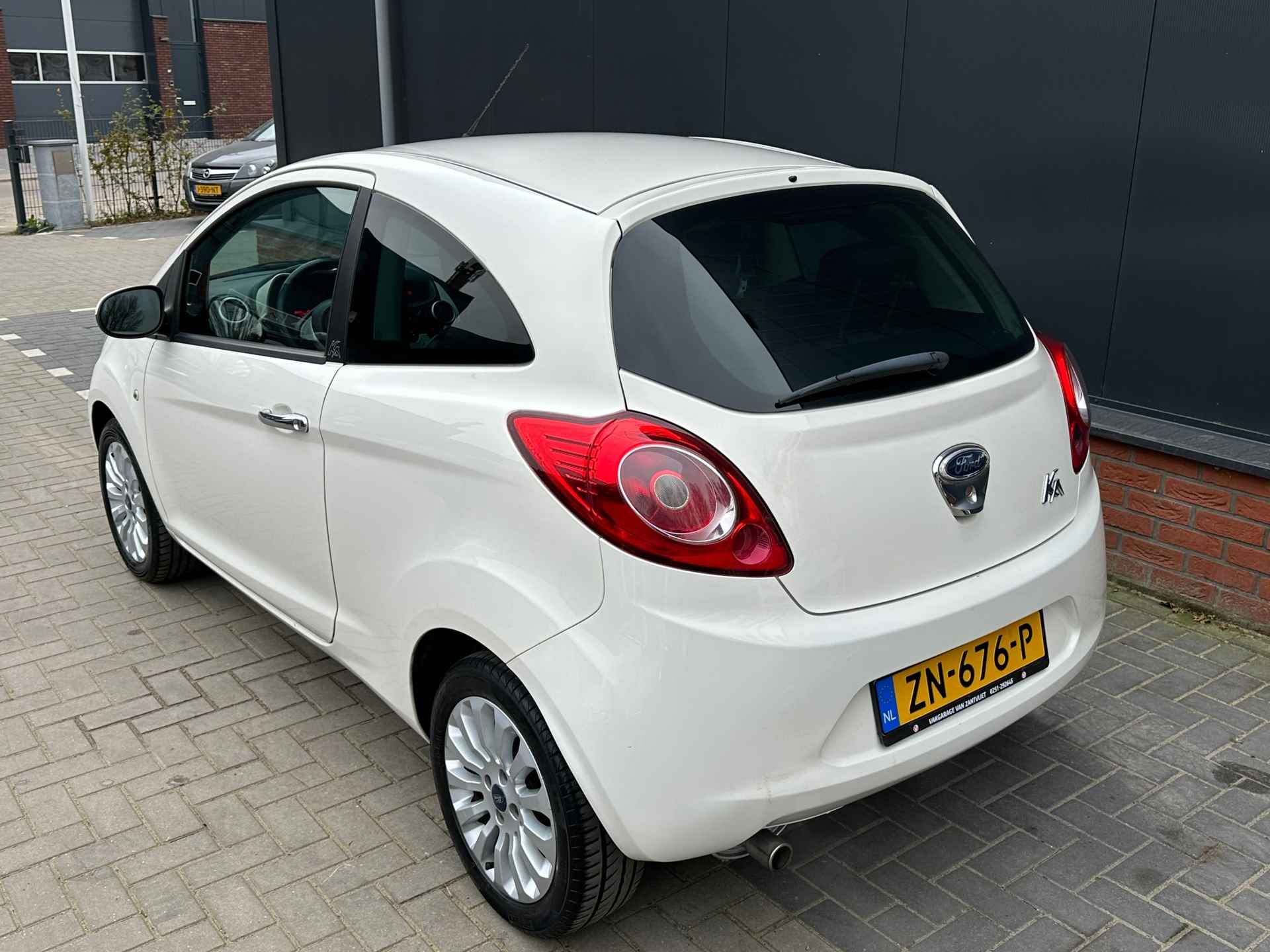 Ford Ka 1.2 Cool & Sound start/stop (12 mnd BOVAG garantie) - 10/30