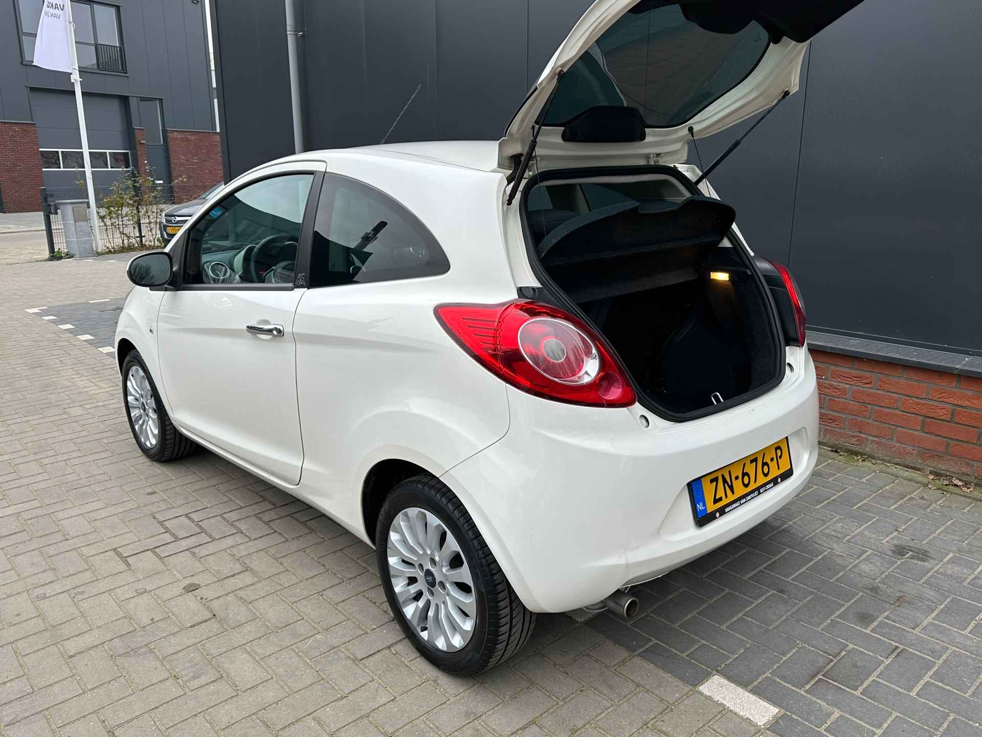 Ford Ka 1.2 Cool & Sound start/stop (12 mnd BOVAG garantie) - 28/30