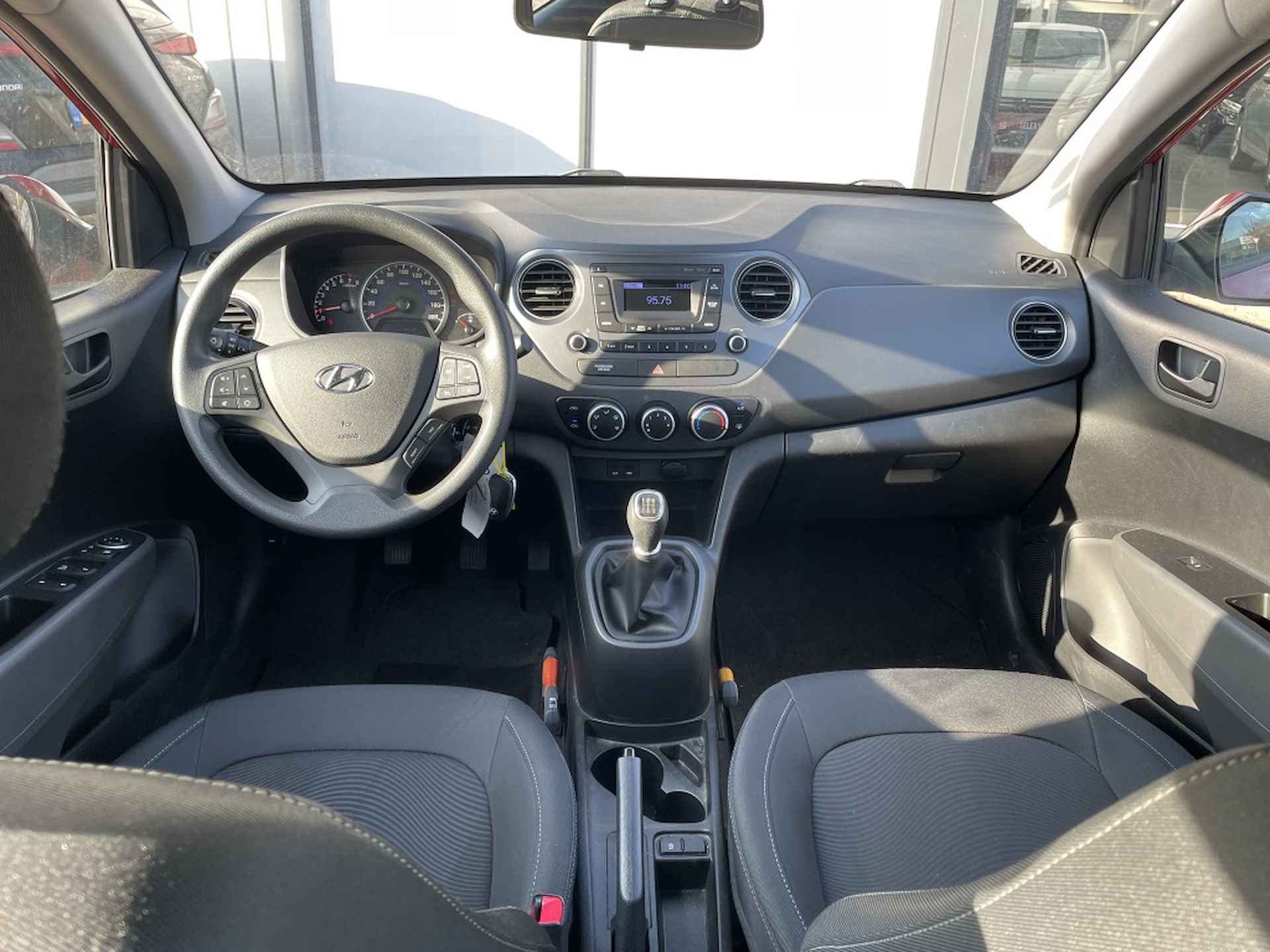 Hyundai i10 1.0i Comfort | Cruise | Airco | 5drs | - 7/20