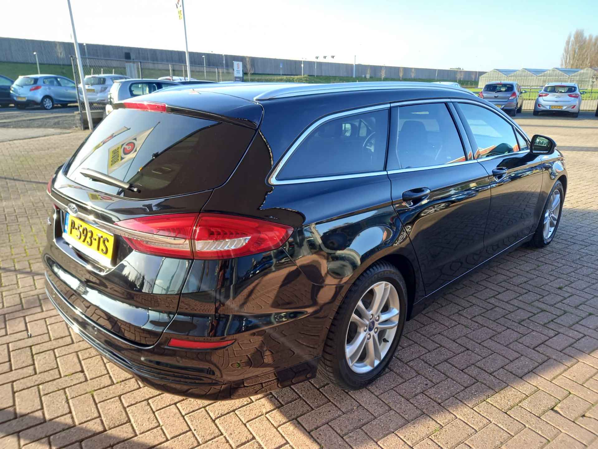 Ford Mondeo Wagon 1.5 Titanium Automaat, Airco(automatisch), Multimedia systeem, Navigatie, Bluetooth telefoonverbinding, Parkeersensoren, S Verwarmde voorruit, Zeer nette auto, BOVAG - 6/32