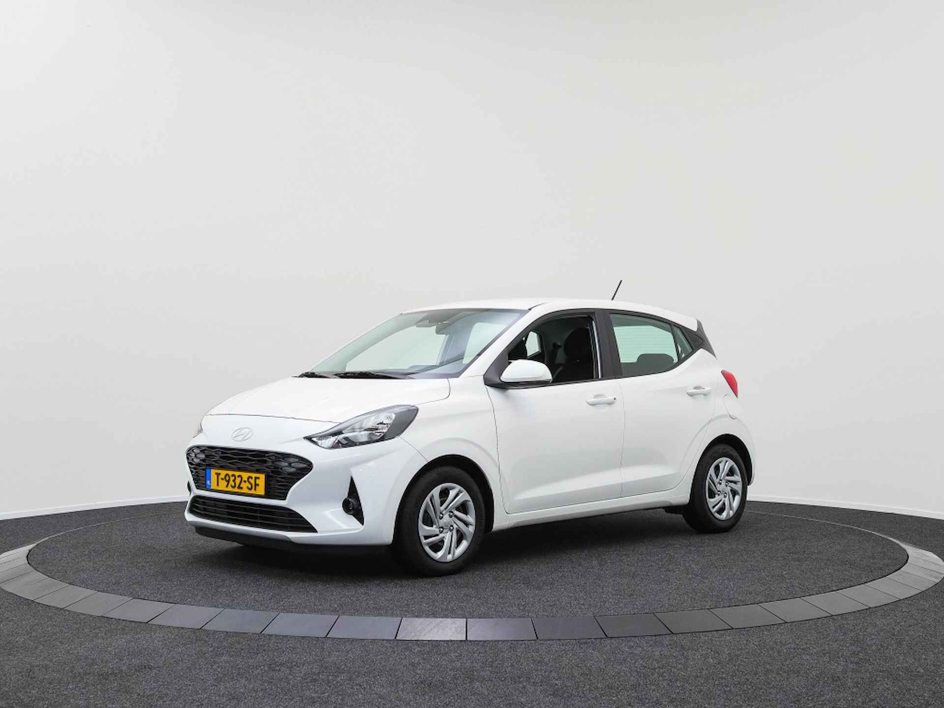 Hyundai i10 1.0 Comfort Smart | Navigatie | Private lease 339p.m. - 12/42