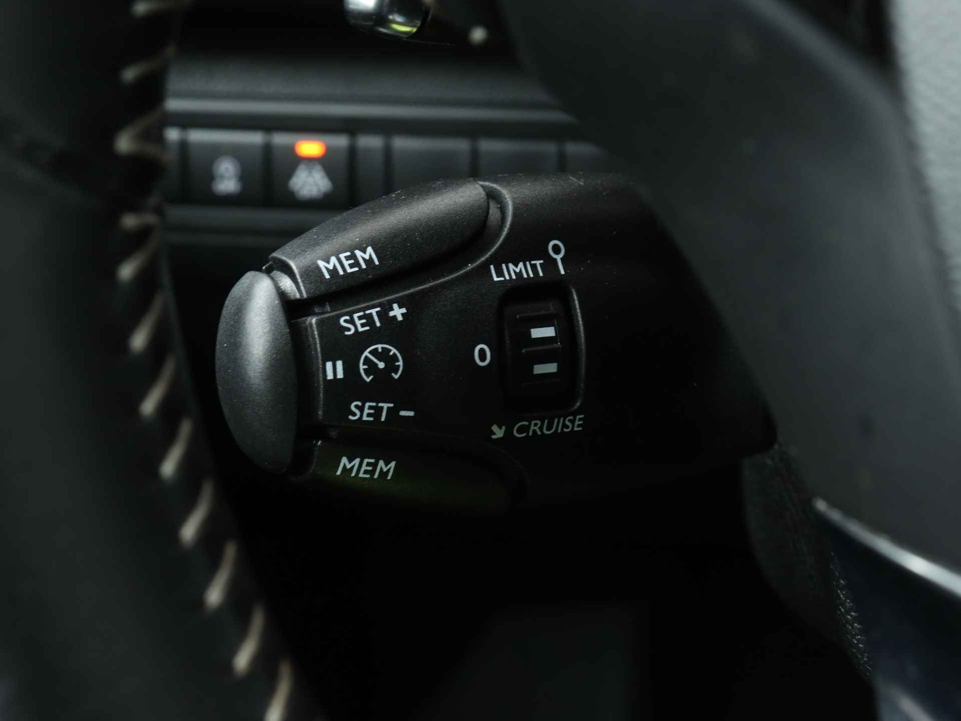 Peugeot 308 1.2 PureTech Blue Lease Premium | Lederen bekleding met stoelverwarming | Navigatie | Panoramadak | - 22/41