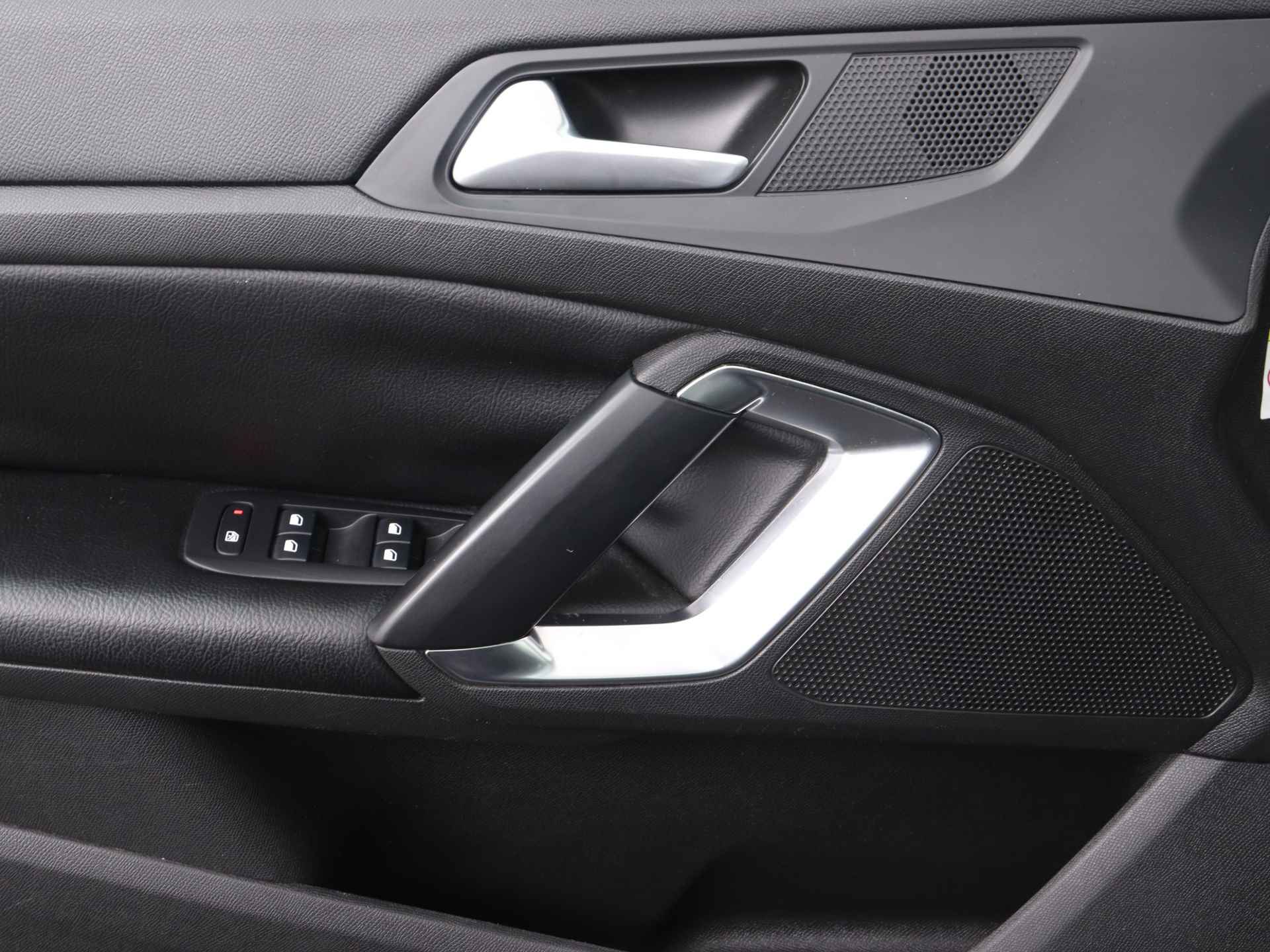 Peugeot 308 1.2 PureTech Blue Lease Premium | Lederen bekleding met stoelverwarming | Navigatie | Panoramadak | - 29/41