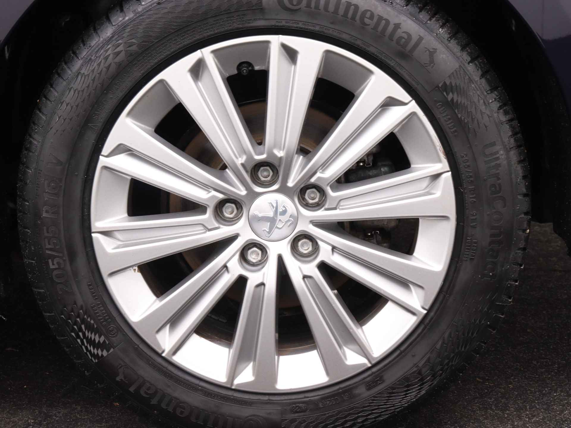 Peugeot 308 1.2 PureTech Blue Lease Premium | Leren bekleding met stoelverwarming | Navigatie | Panoramadak | - 40/41