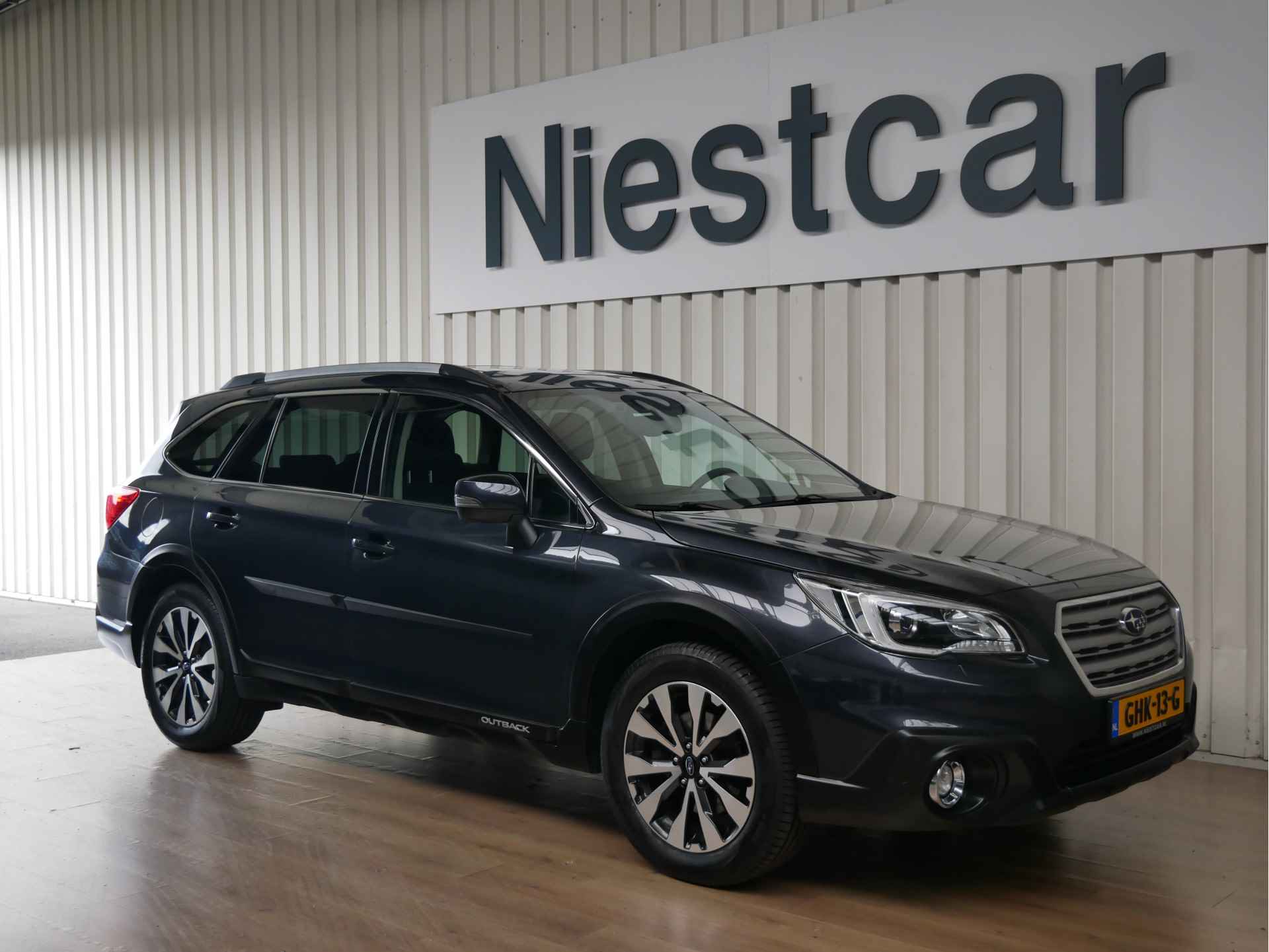 Subaru Outback 2.5i Premium - 1/24