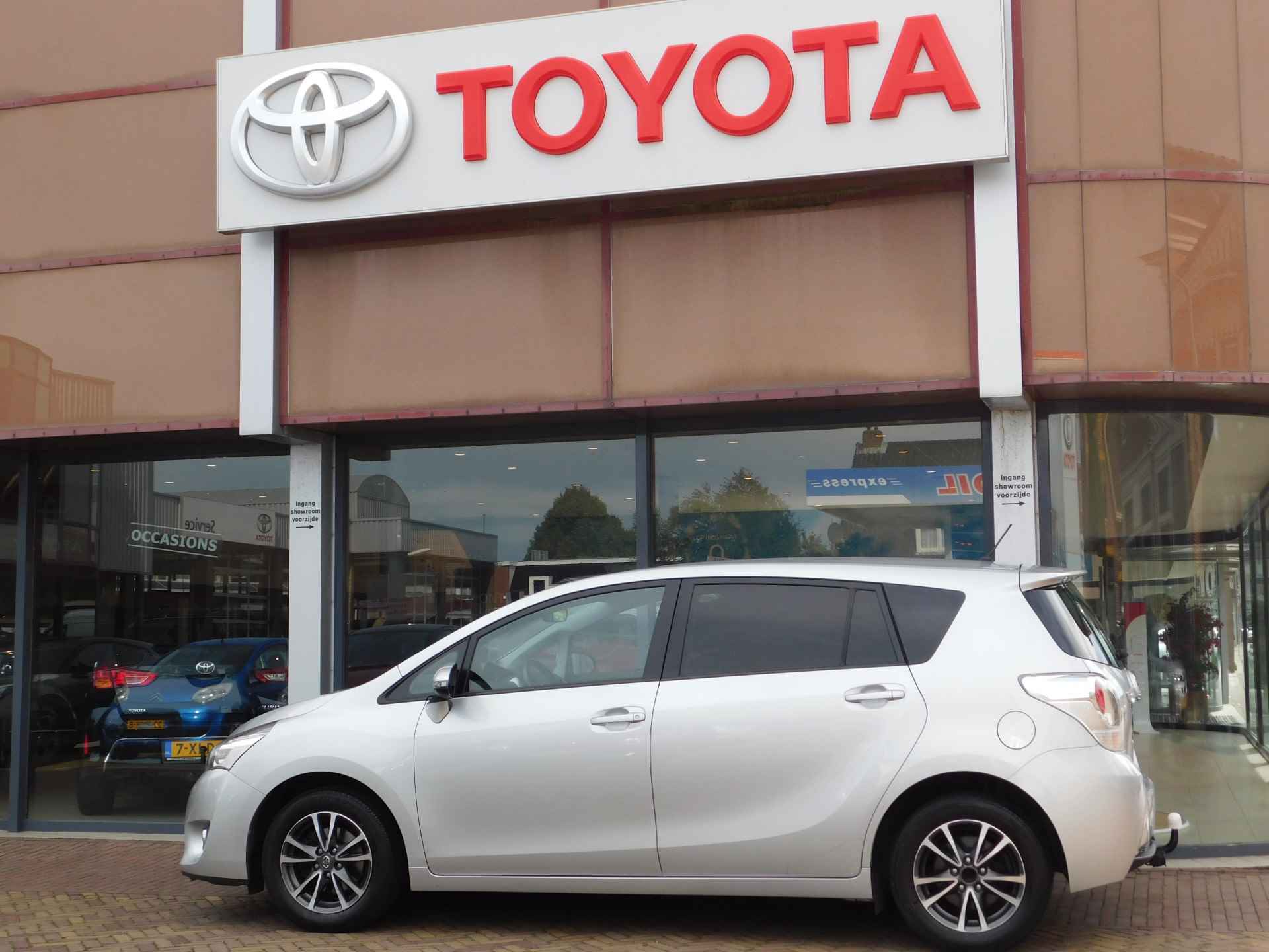 Toyota Verso 1.8 VVT-i Business TREKHAAK / NAVIGATIE - 6/35