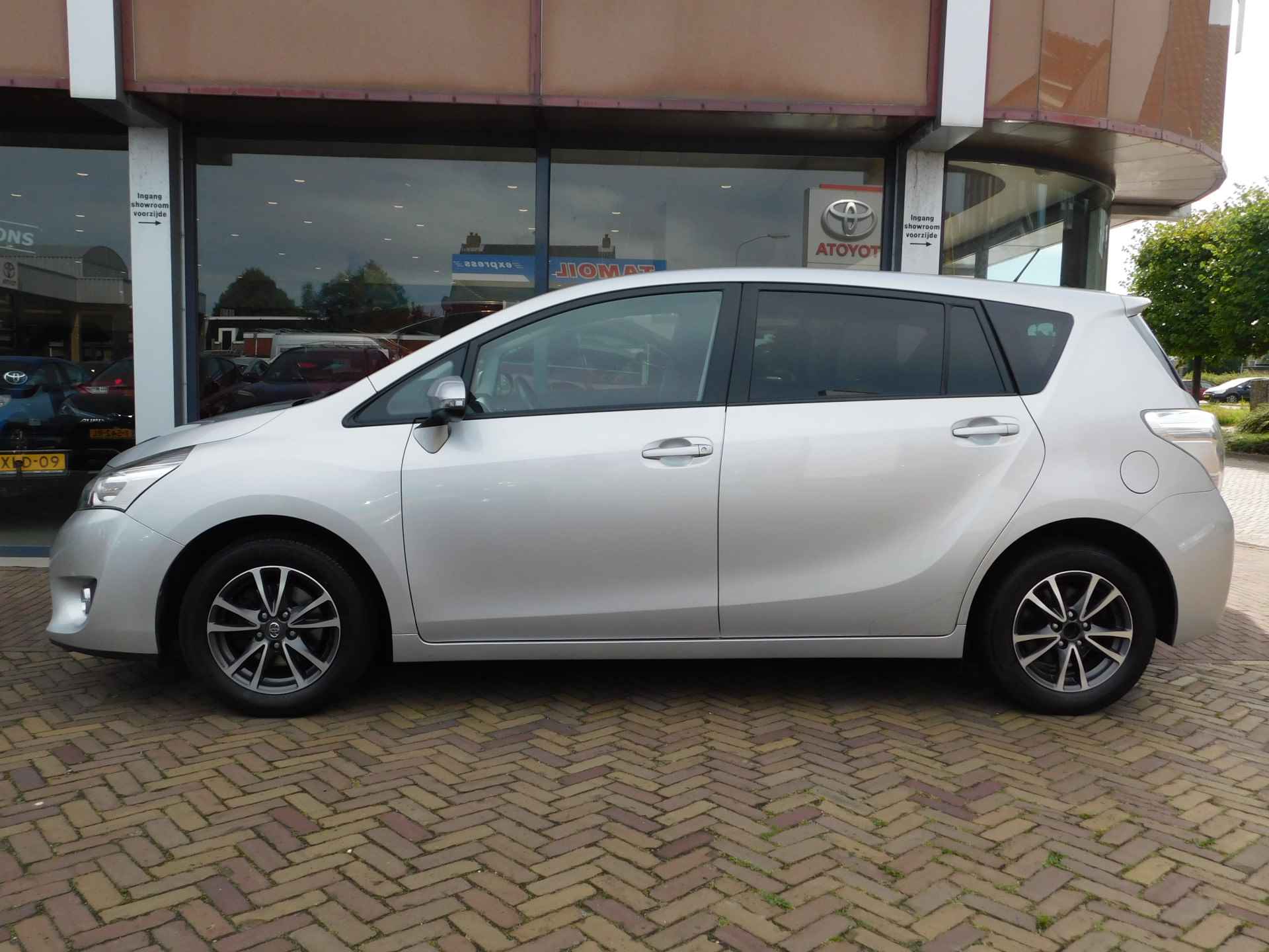 Toyota Verso 1.8 VVT-i Business TREKHAAK / NAVIGATIE - 8/35