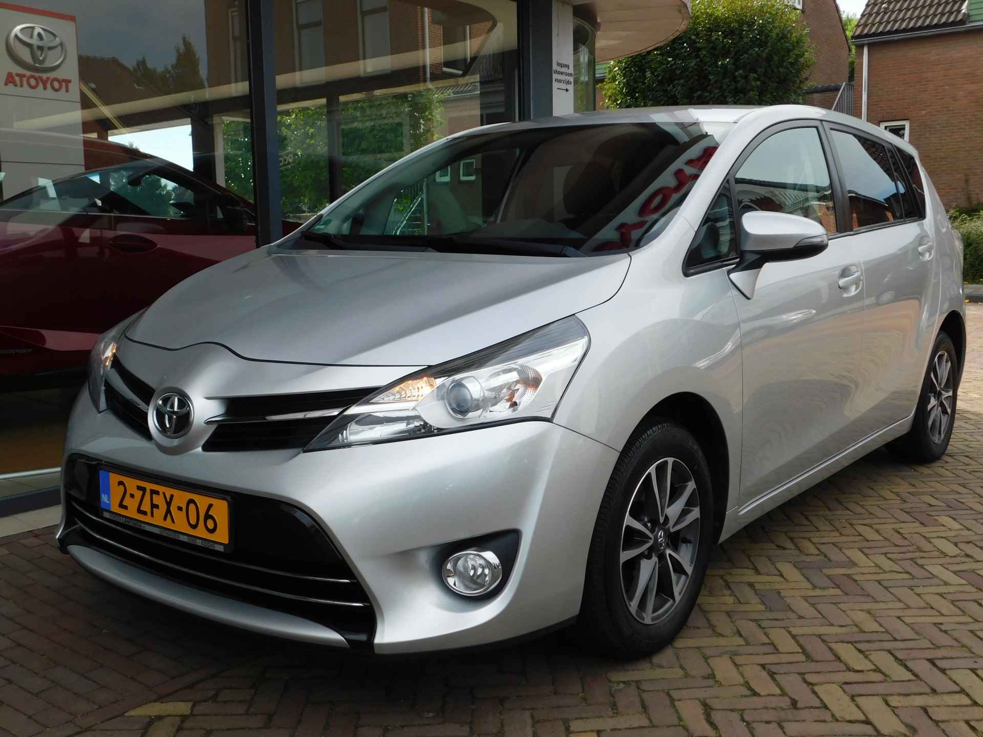 Toyota Verso 1.8 VVT-i Business TREKHAAK / NAVIGATIE - 9/35