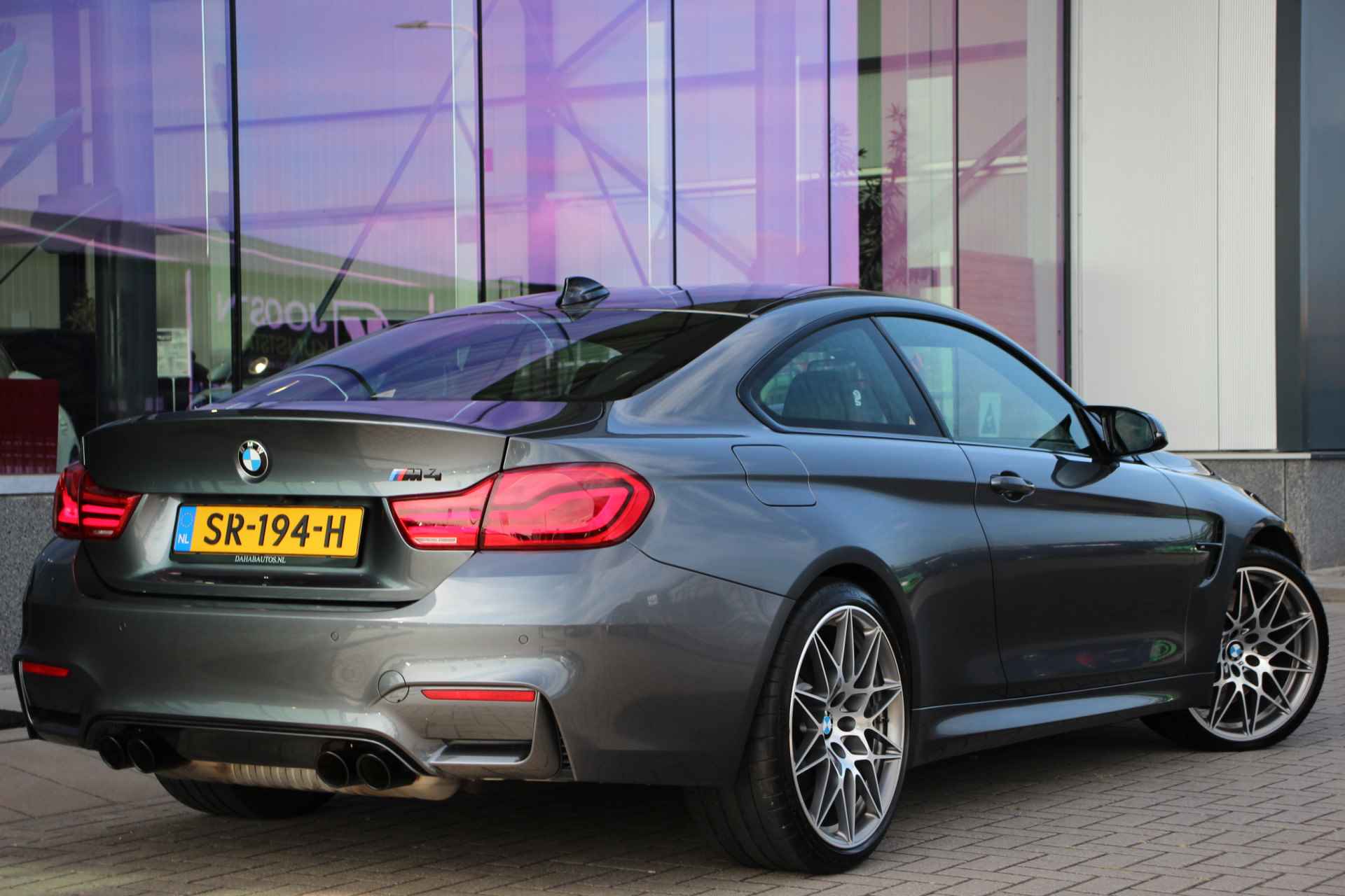 BMW 4 Serie Coupé M4 Competition | 451PK | Dealeronderhouden - 11/36