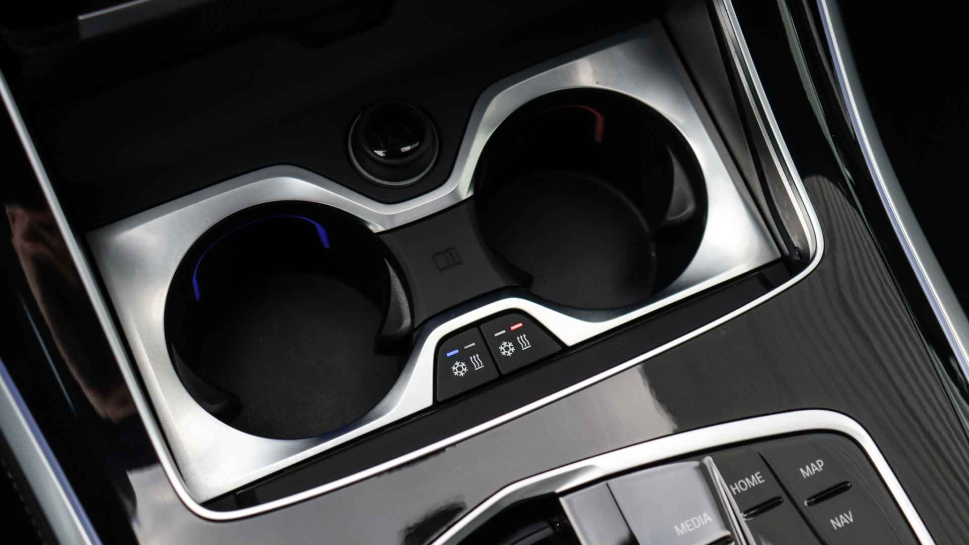 BMW X5 xDrive50e | Harman/Kardon | Panoramadak | Head-up | Trekhaak | Iconic Glow - 33/37