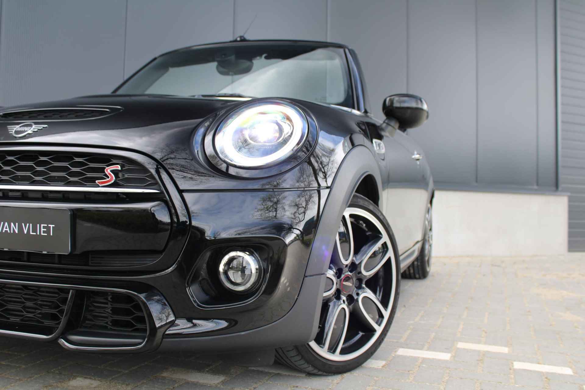 Mini Cooper S Cabriolet 2.0 Hammersmith | John Cooper Works | Leder | Led | DCC | Piano Black Exterieur | - 15/33