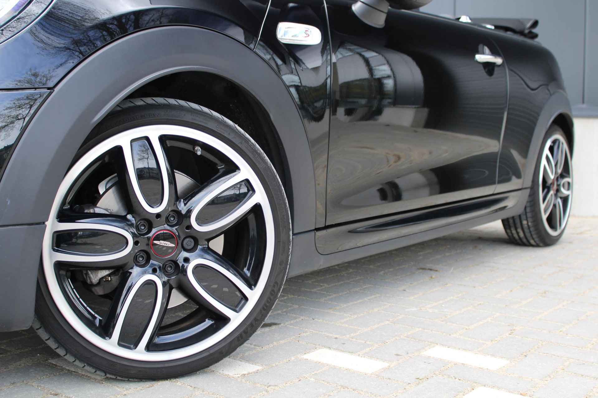 Mini Cooper S Cabriolet 2.0 Hammersmith | John Cooper Works | Leder | Led | DCC | Piano Black Exterieur | - 20/33