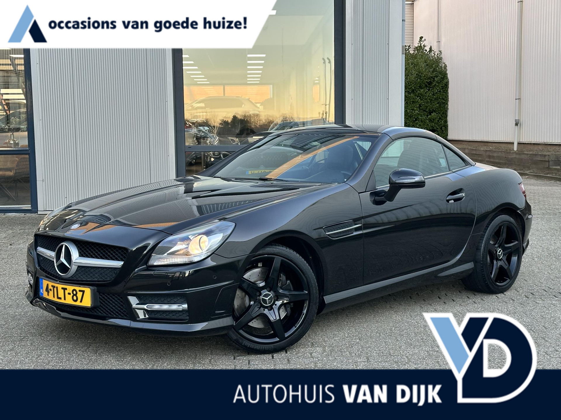 Mercedes-Benz SLK-klasse 250 | AMG-styling/18-inch/Leder/Navi/Pano-Dak bij viaBOVAG.nl