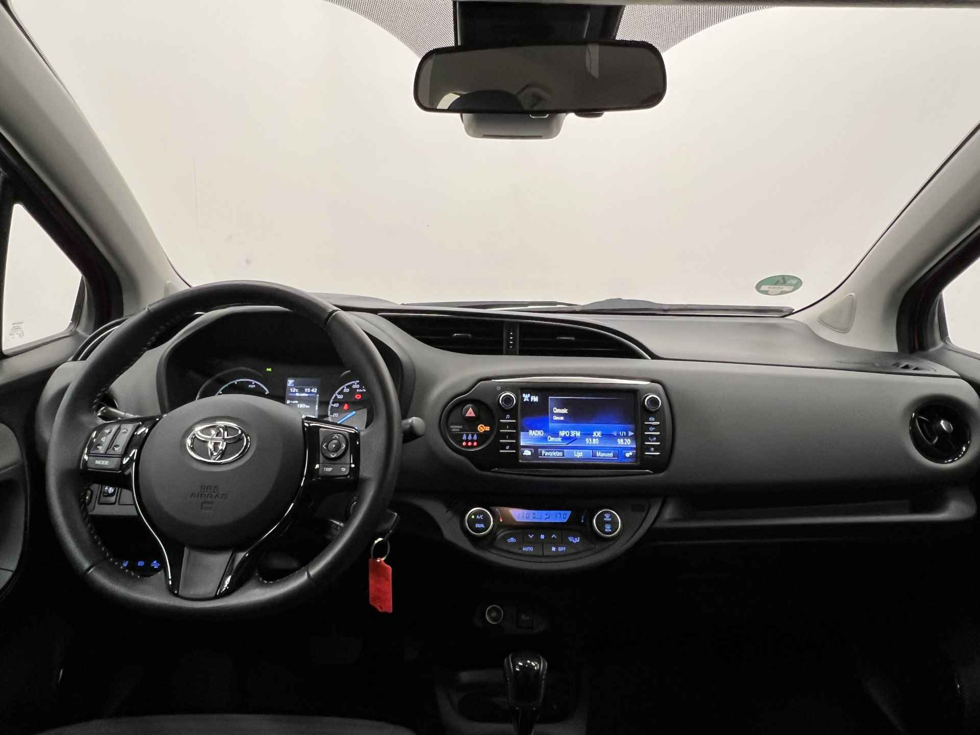 Toyota Yaris 1.5 Hybrid Active | AIRCO | CRUISE CONTROL | CAMERA | BLUETOOTH | - 24/35