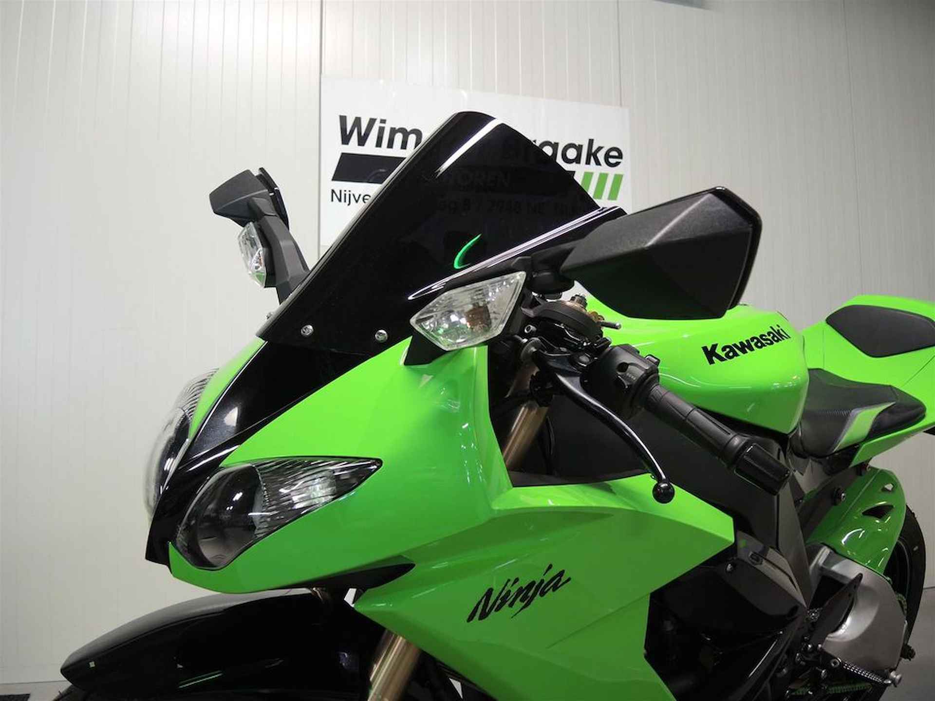 Kawasaki Ninja ZX-10R - 5/22