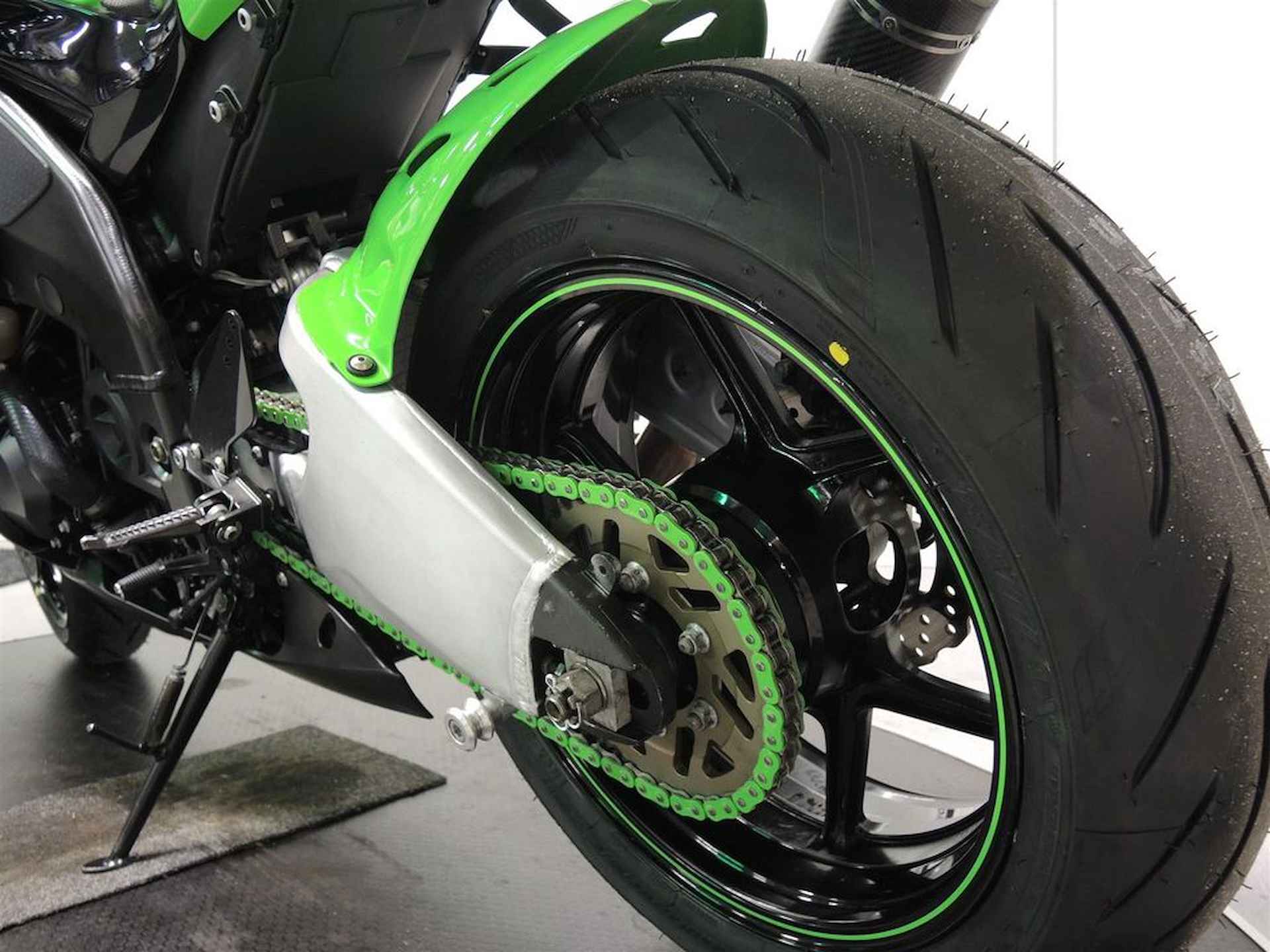 Kawasaki Ninja ZX-10R - 9/22