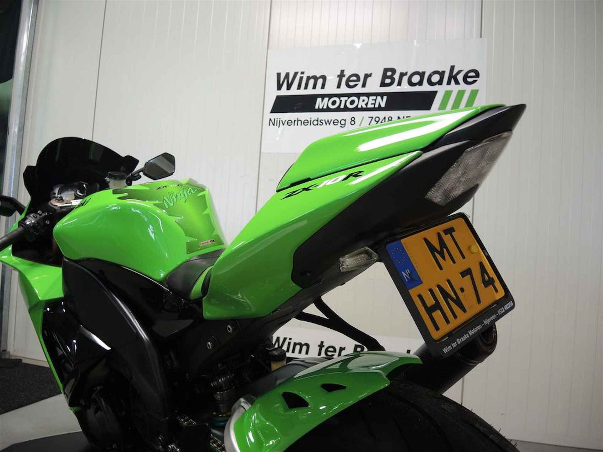 Kawasaki Ninja ZX-10R - 10/22