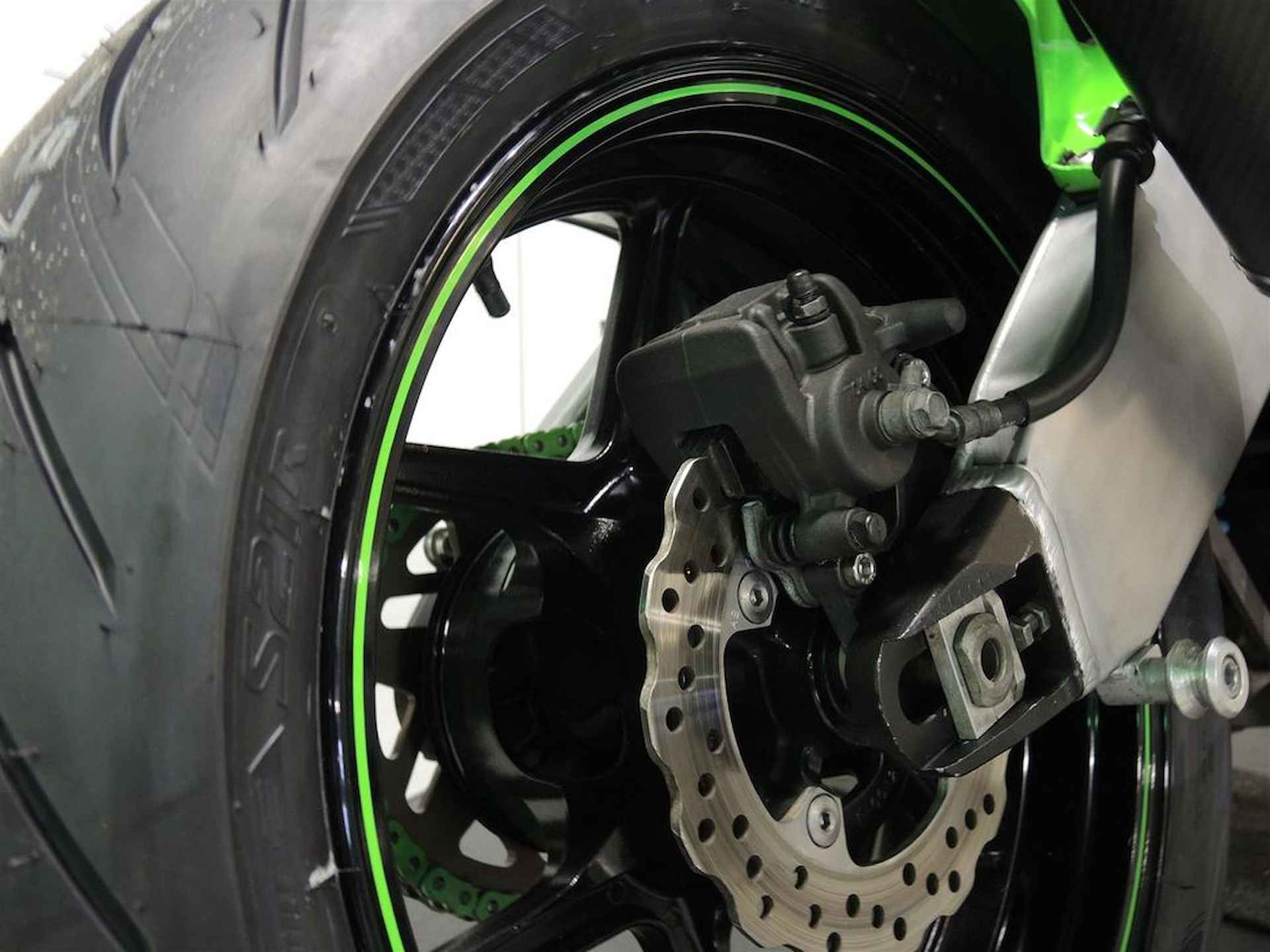 Kawasaki Ninja ZX-10R - 16/22