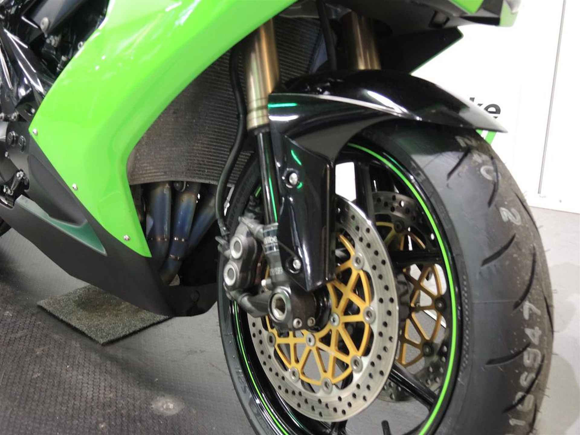 Kawasaki Ninja ZX-10R - 17/22