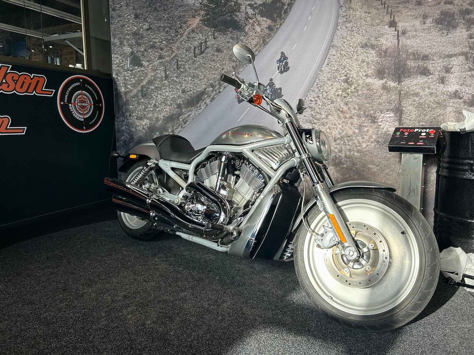 Harley-Davidson VRSCA V-ROD - 5/9